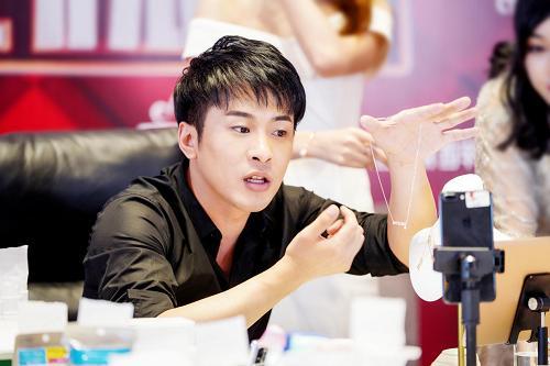 辛巴公司遭围堵，80余人直播间网购后遭遇电信诈骗600万