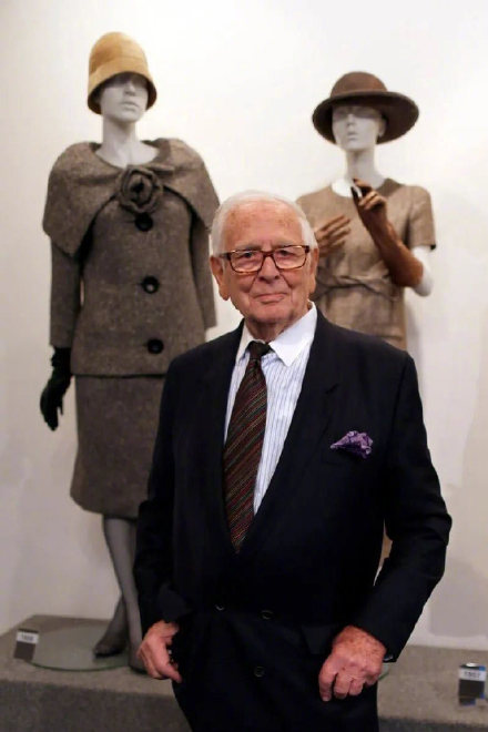 大师逝去，传奇设计师皮尔-卡丹：我的梦想并非赚钱