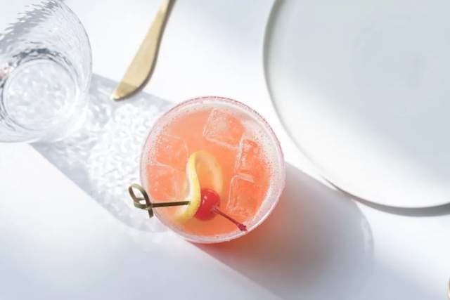 新品来势汹汹，巨头不甘寂寞：小酒鬼、女酒鬼喝出千亿大市场