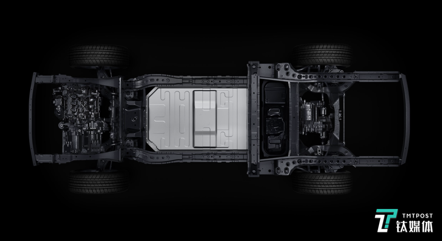 两车都采用了增程式电动技术