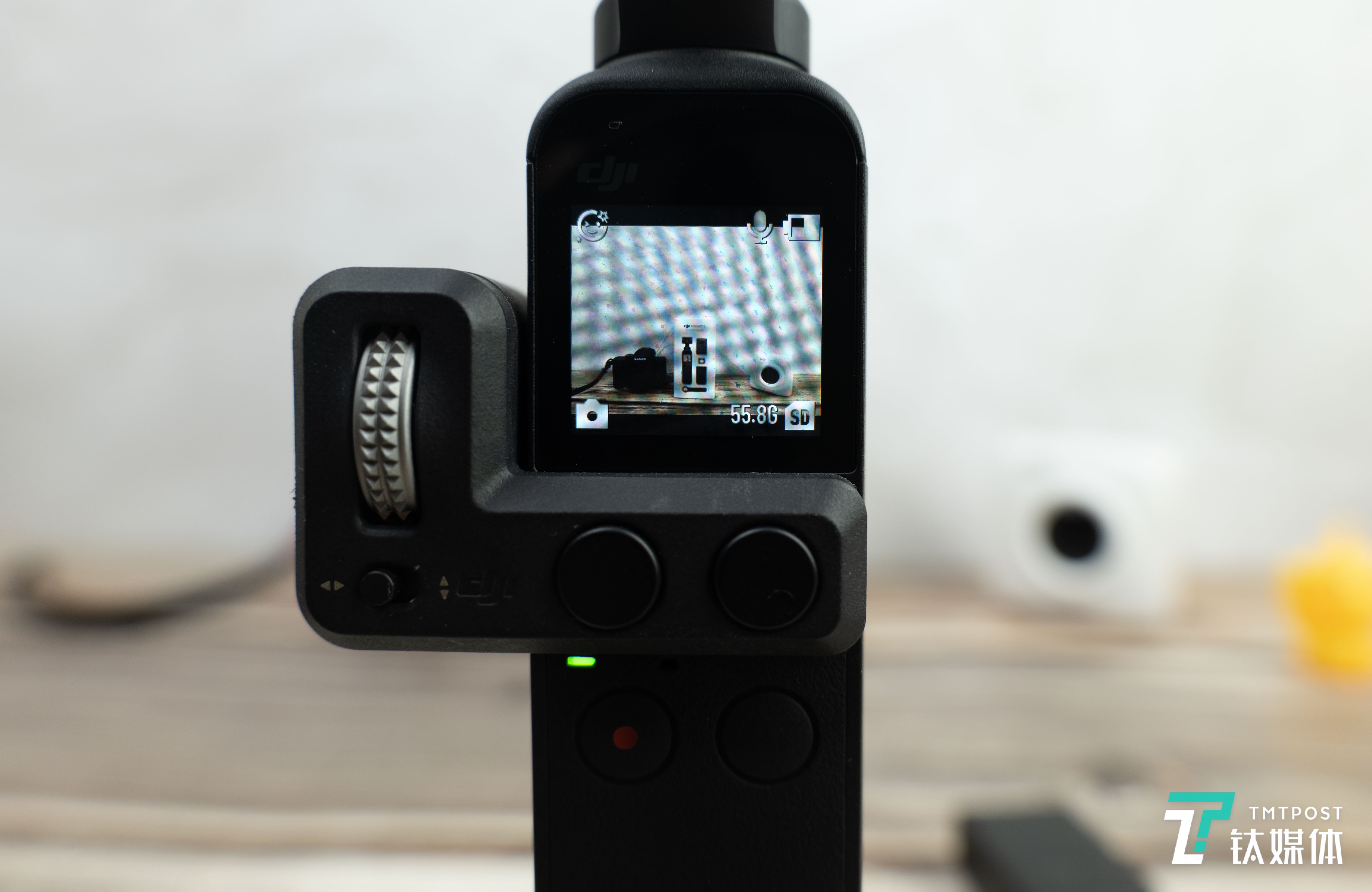 Pocket 2未安装增广镜（注意画面边缘的小黄鸭）