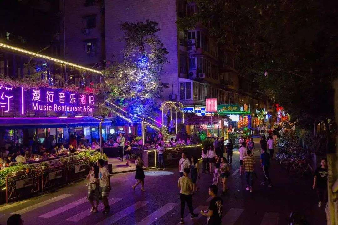 图：成都酒吧一条街