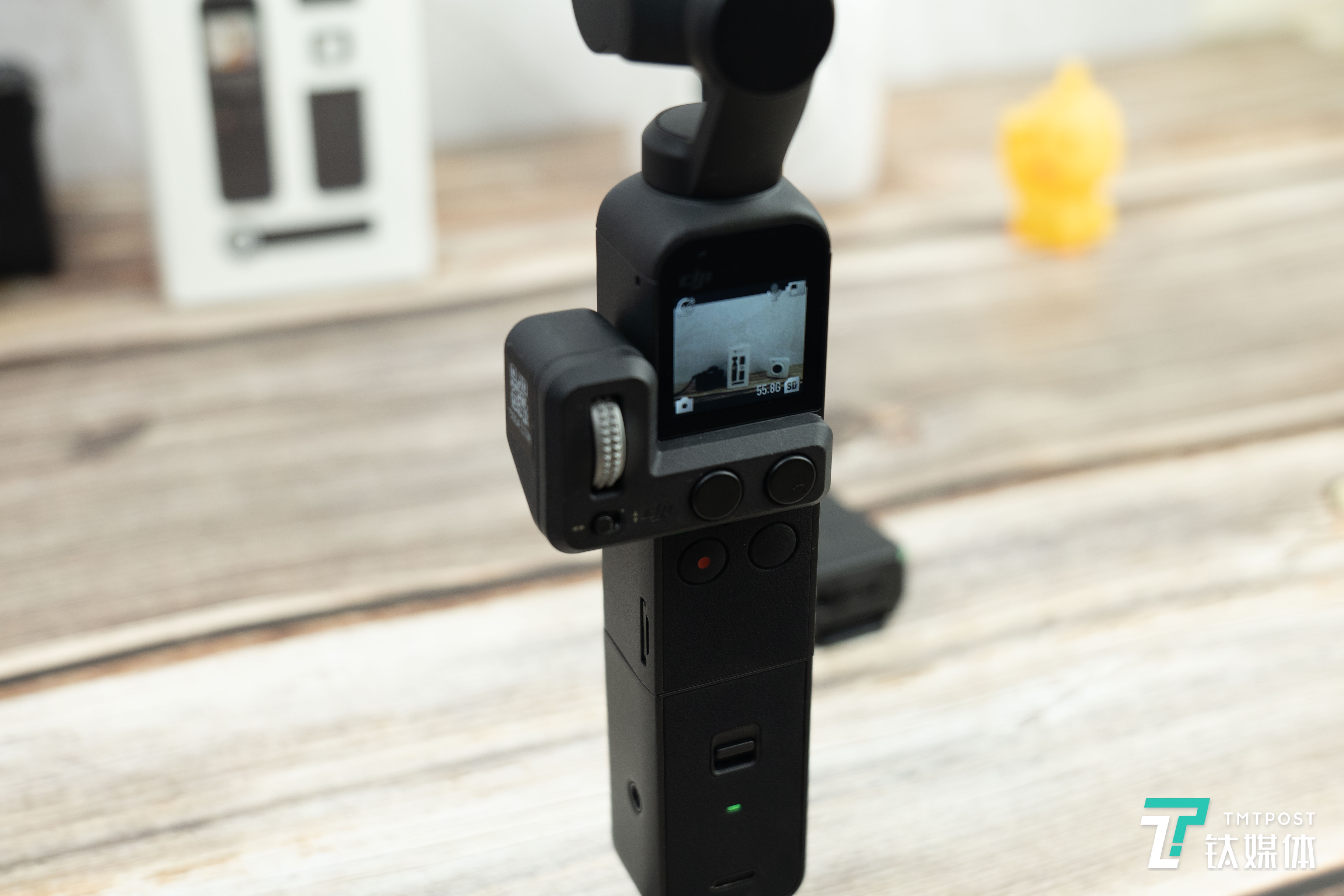 Pocket 2可以安装上一代的控制拨轮