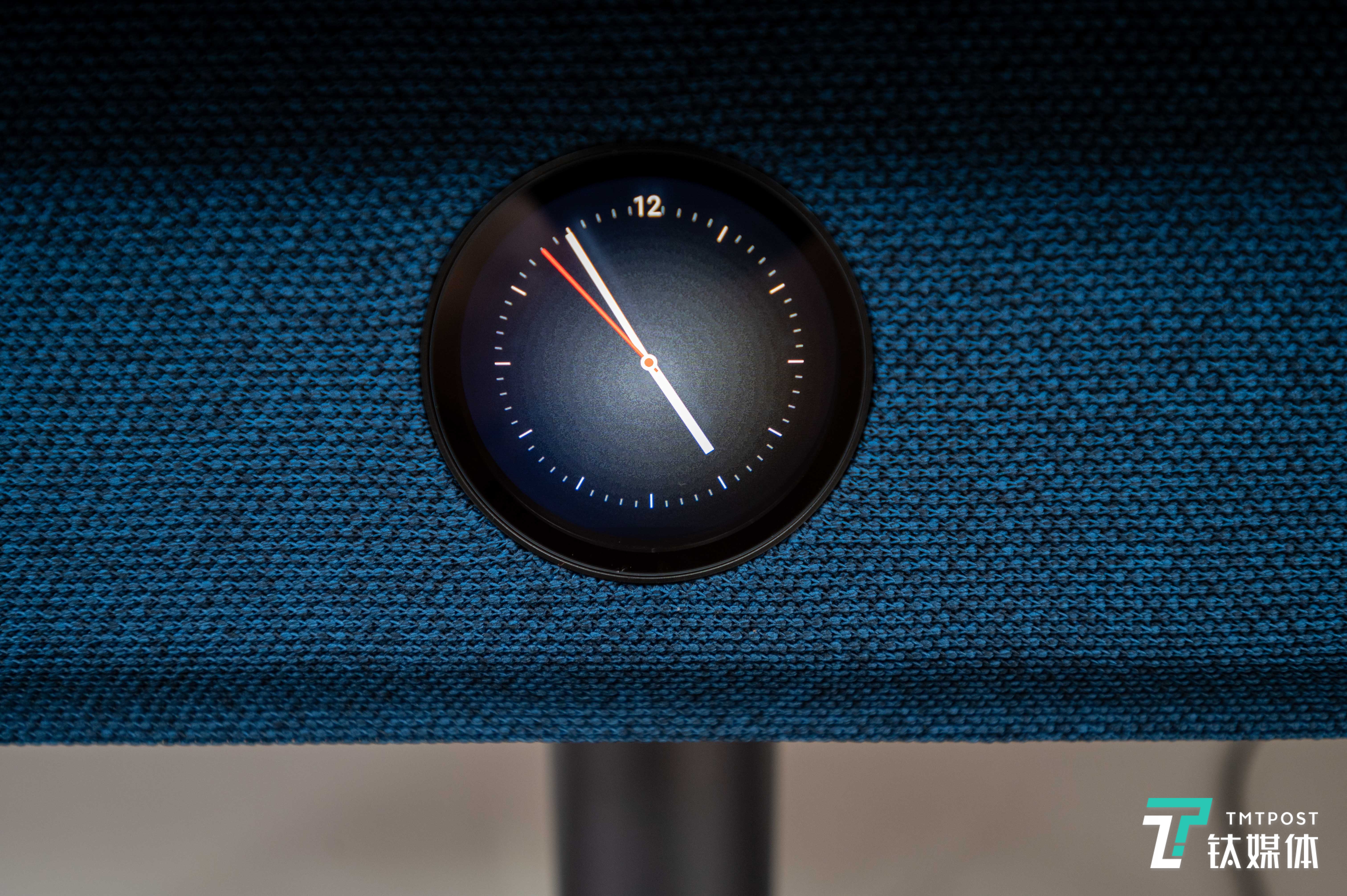 副屏待机状态可以显示时间