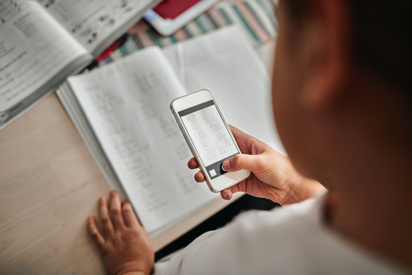 学霸君困局的反思：拍照搜题往何处去？