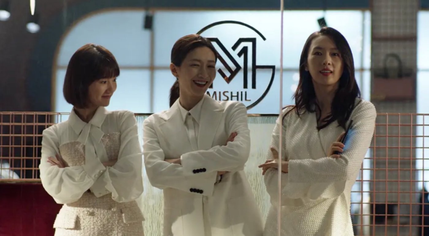 经历了离婚、跳槽和人生高光，我迎来了女性三十而立的觉醒时刻