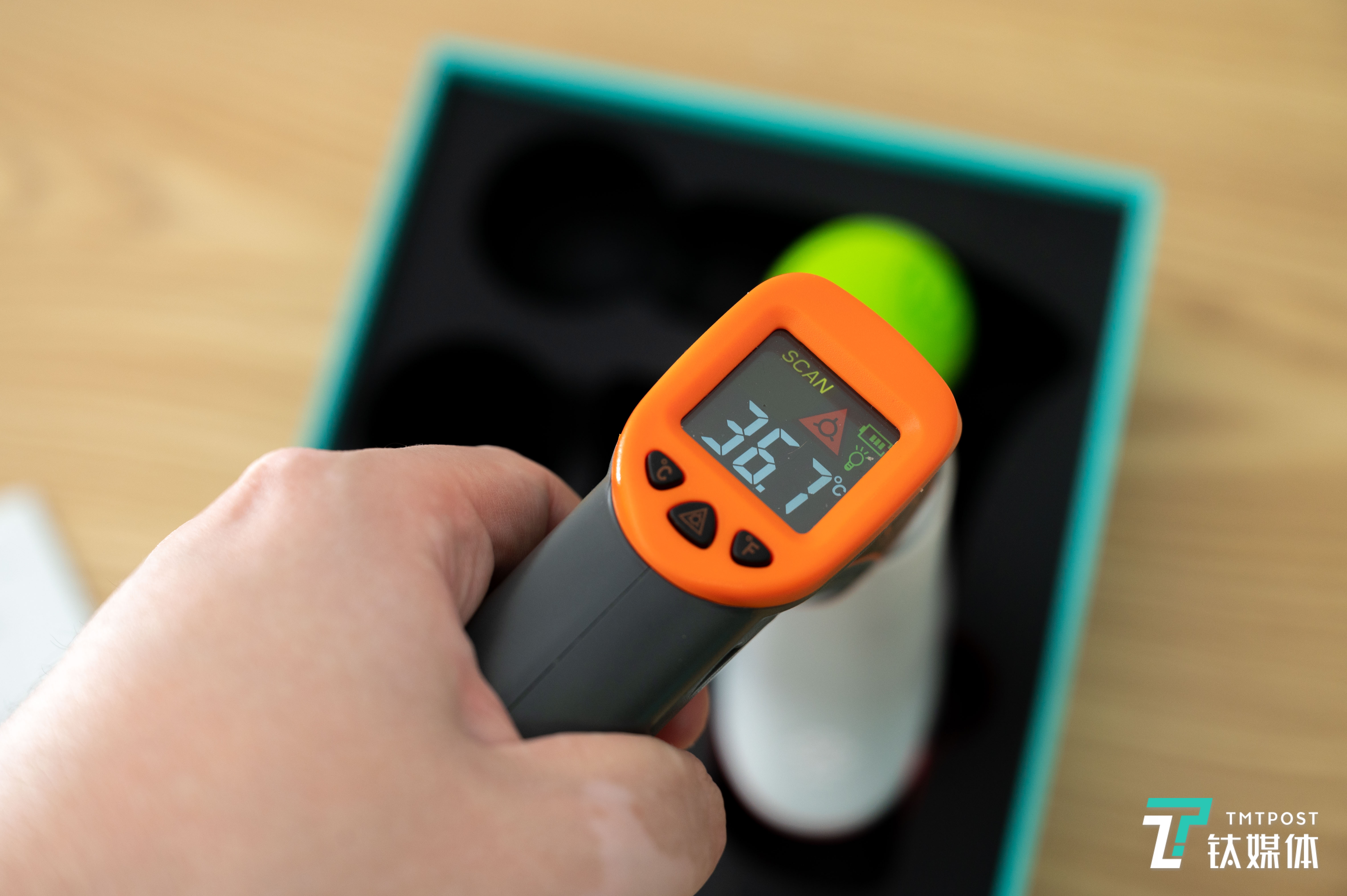 开启后就会监测到明显的升温