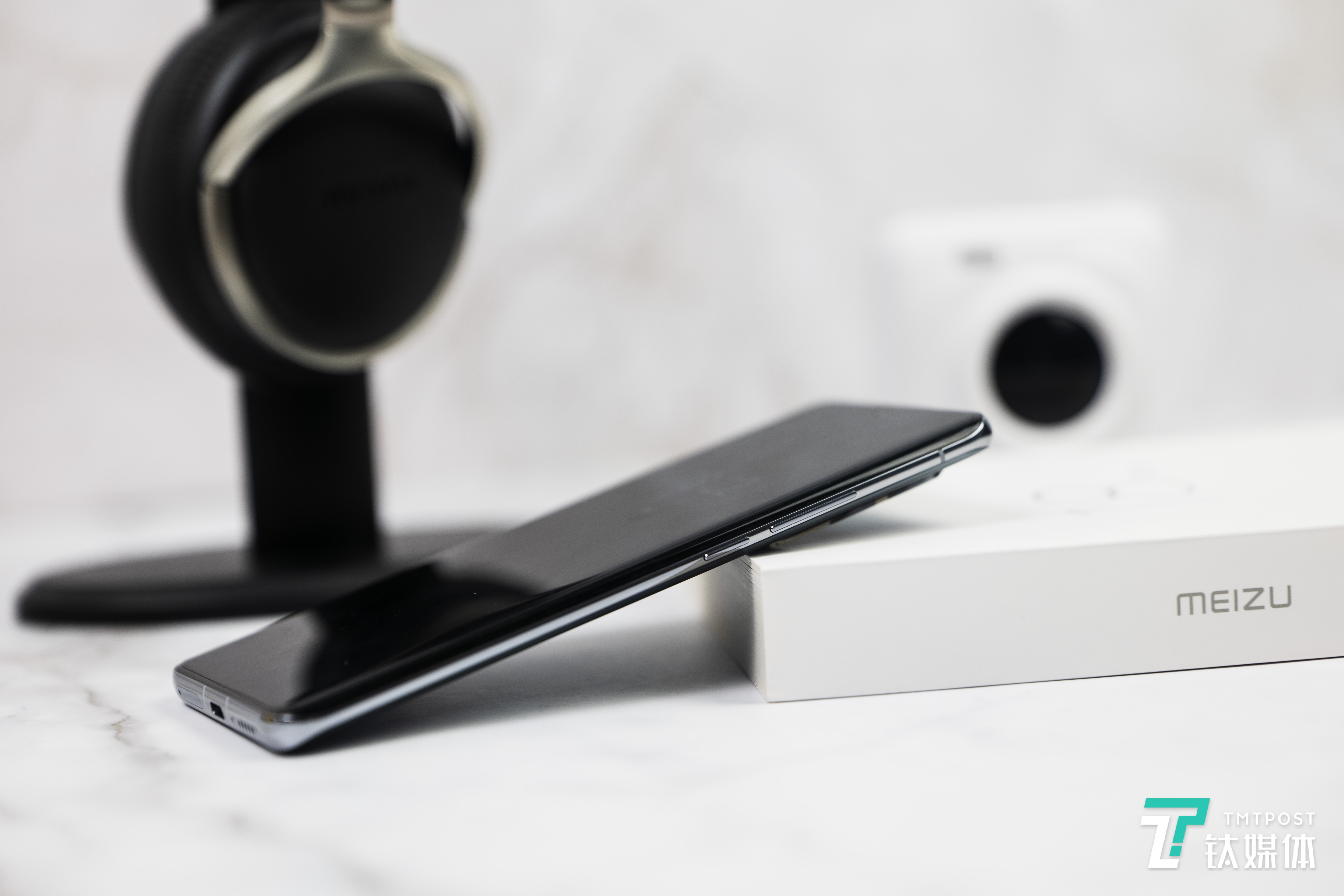 魅族 18 Pro-侧面边框