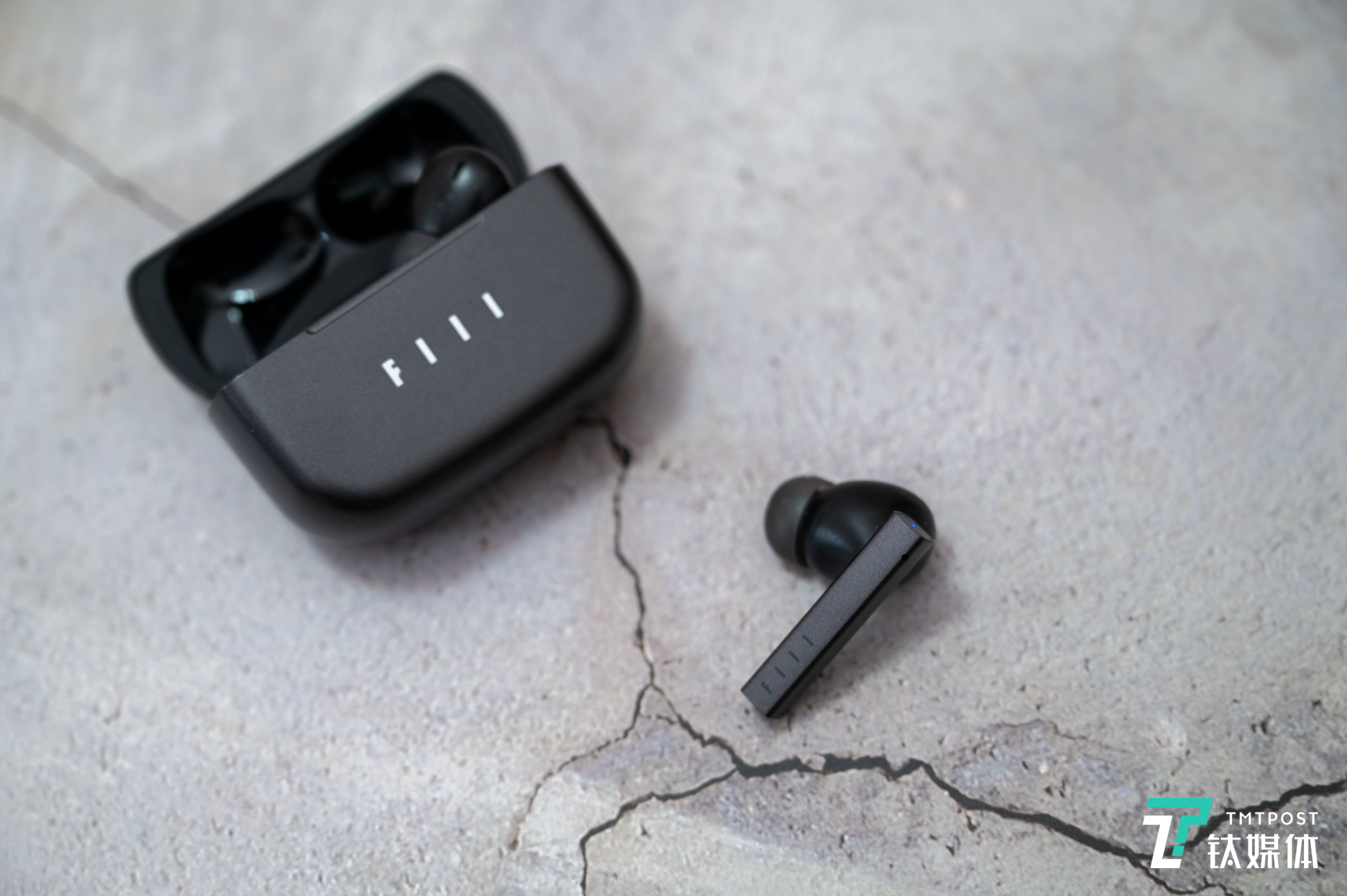 腔体与收纳盒造型