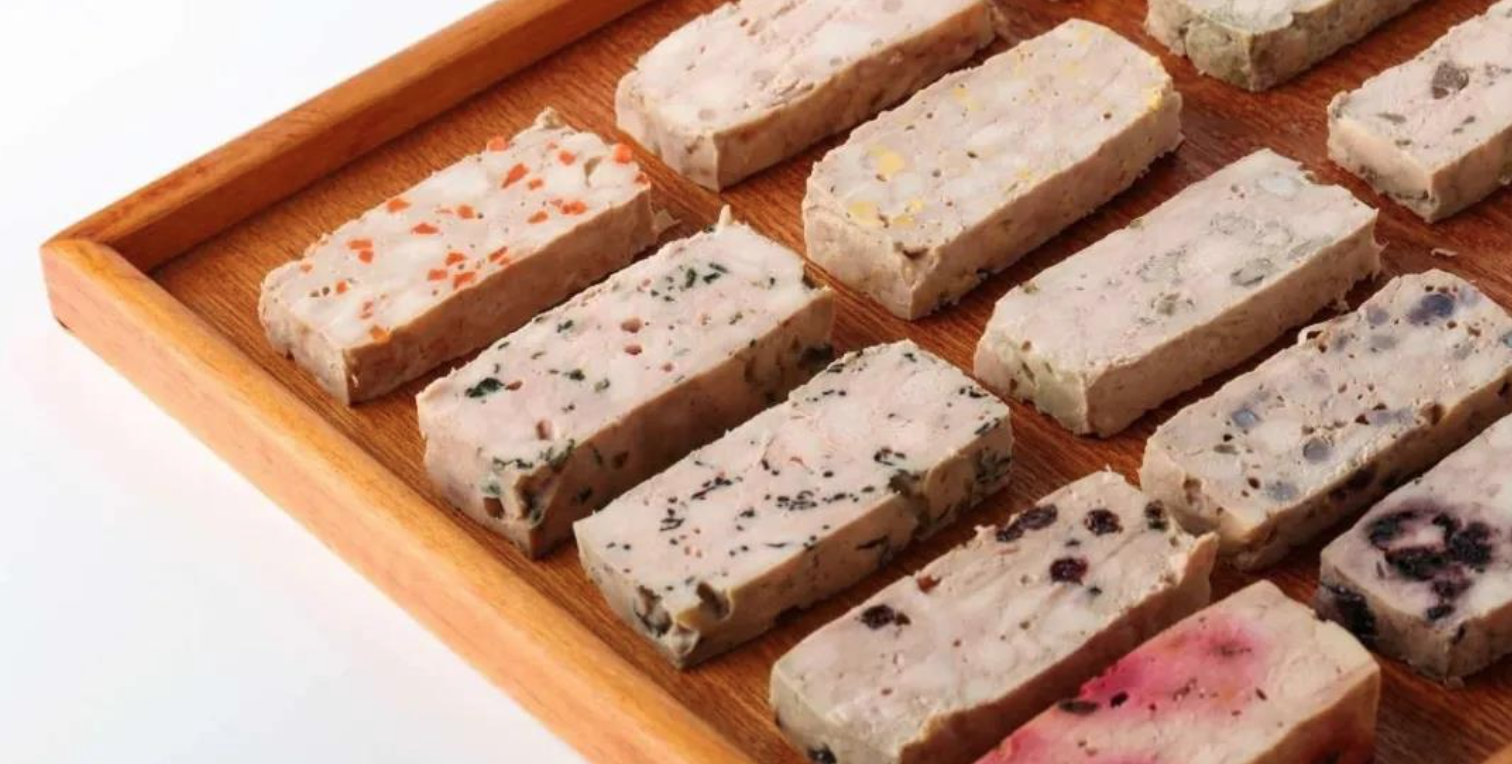 铲屎官一年花7500元买“牛排”，宠物鲜粮的春天来了？