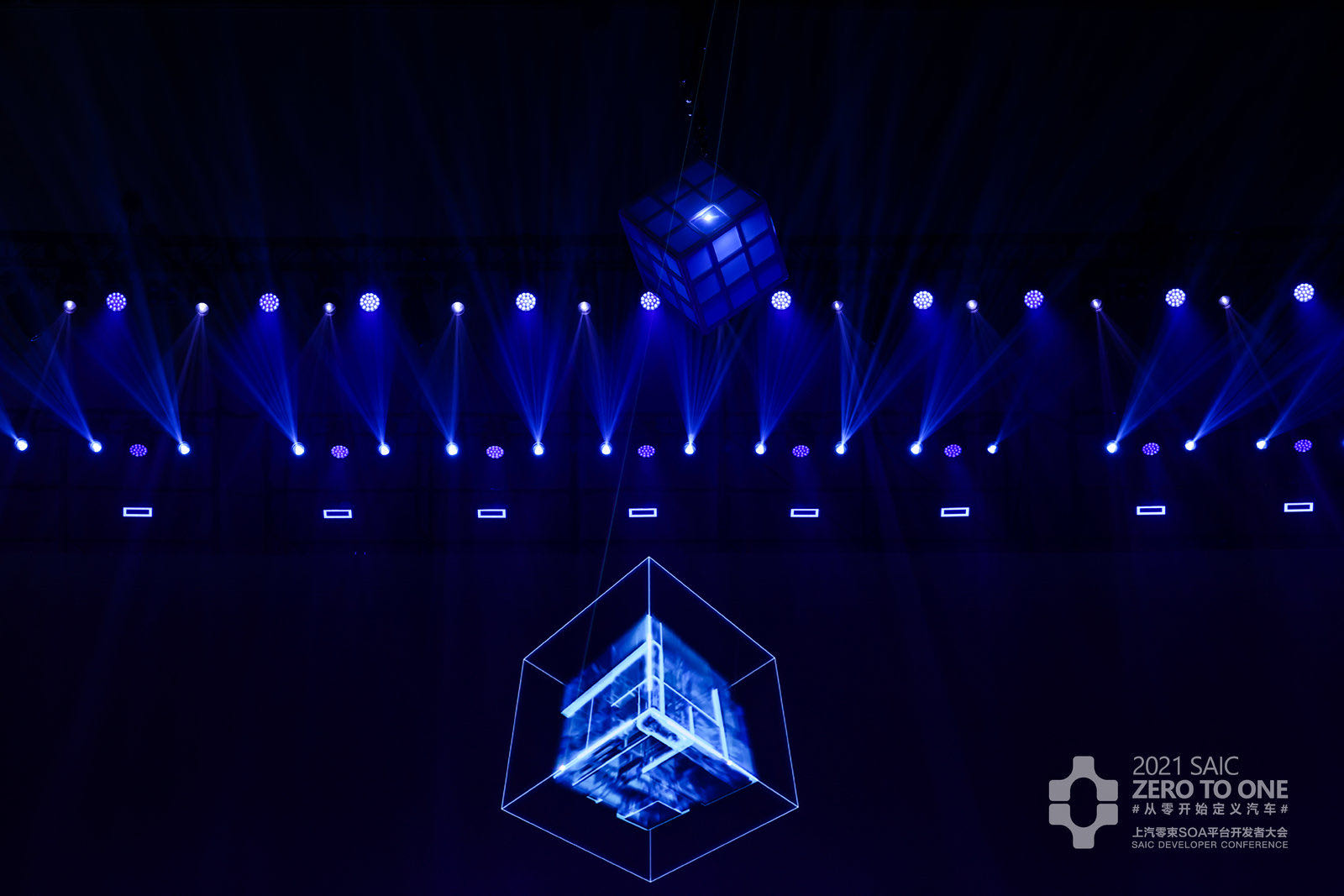 从SOA软件平台，看上汽如何向高科技企业全面转型