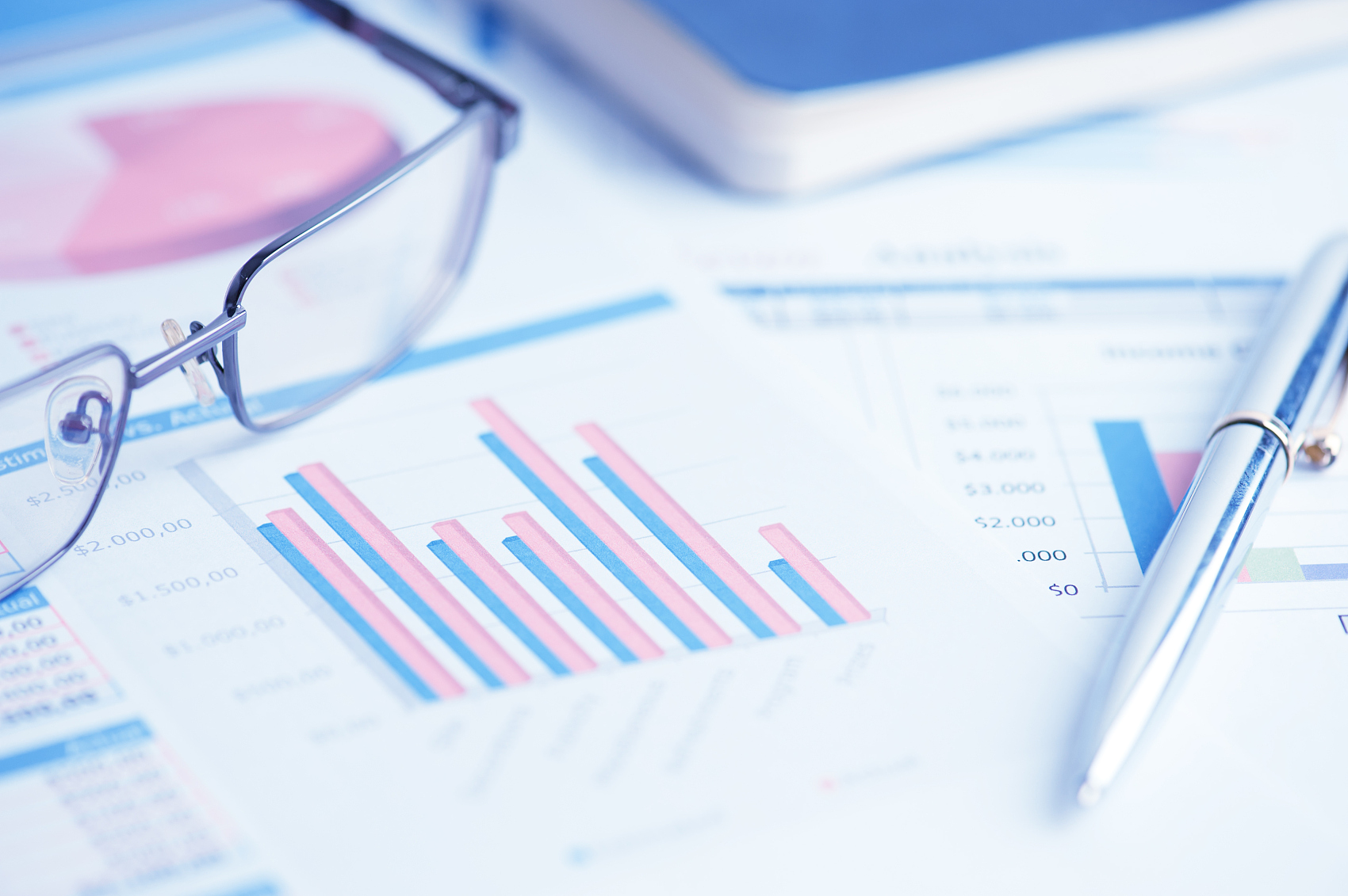 赴港IPO进行时：谁在收割，谁在狂欢？