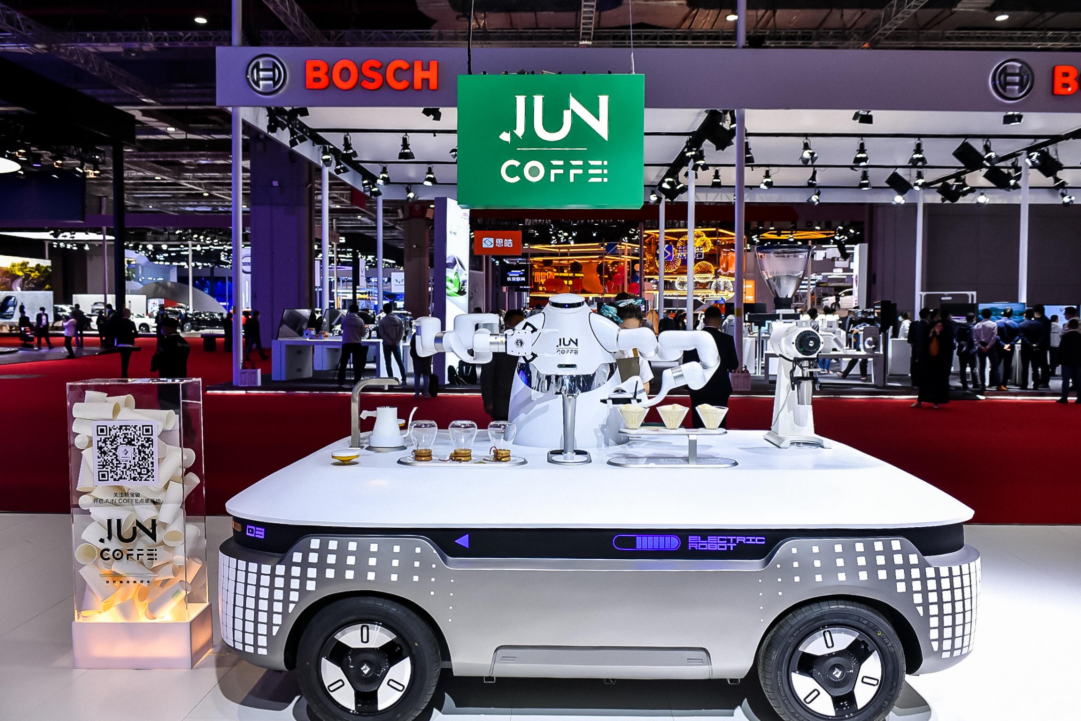 “BAOJUN智慧魔方”首款生活场景应用产品亮相2021上海车展