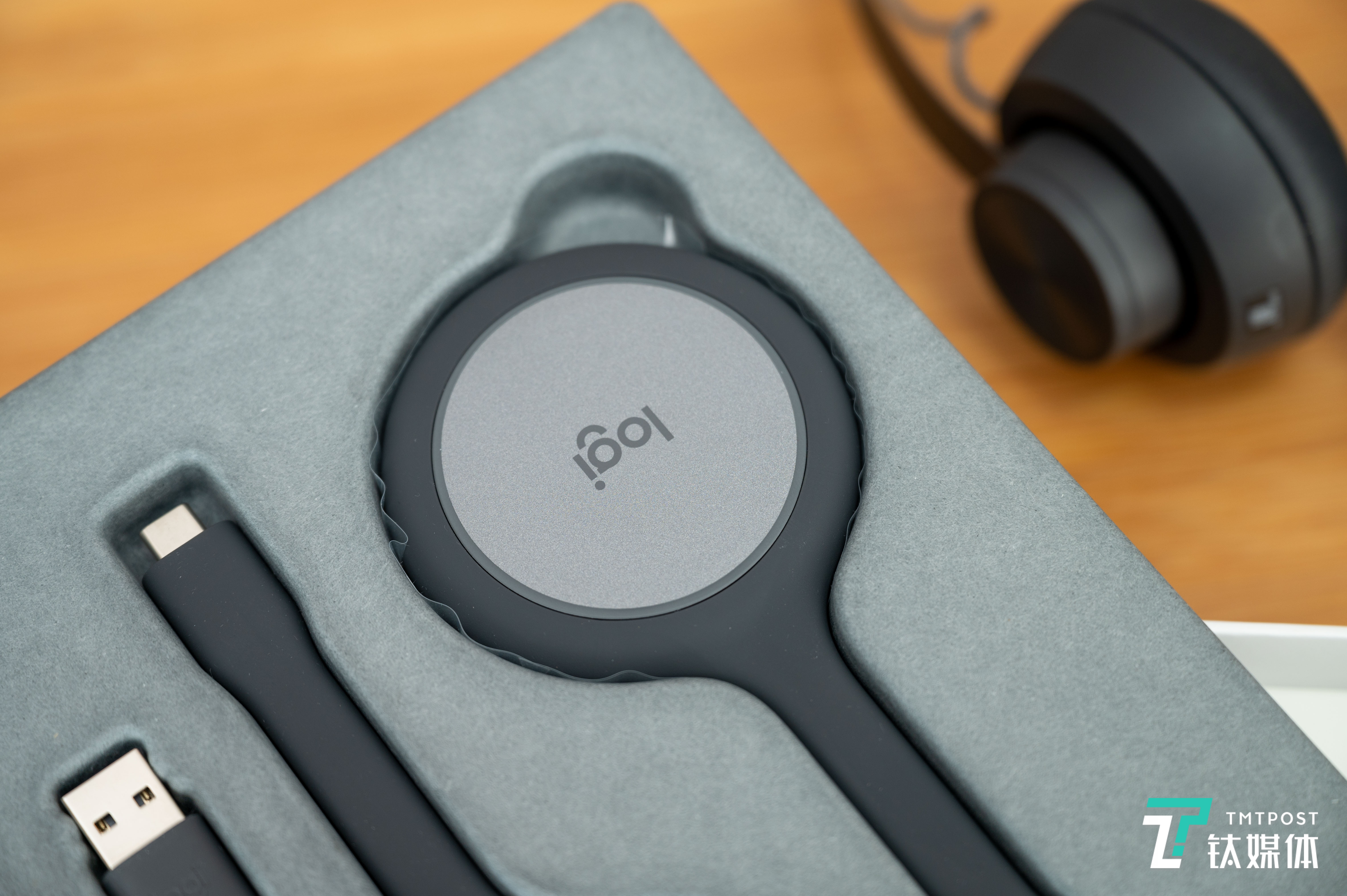 主体看起来非常小巧