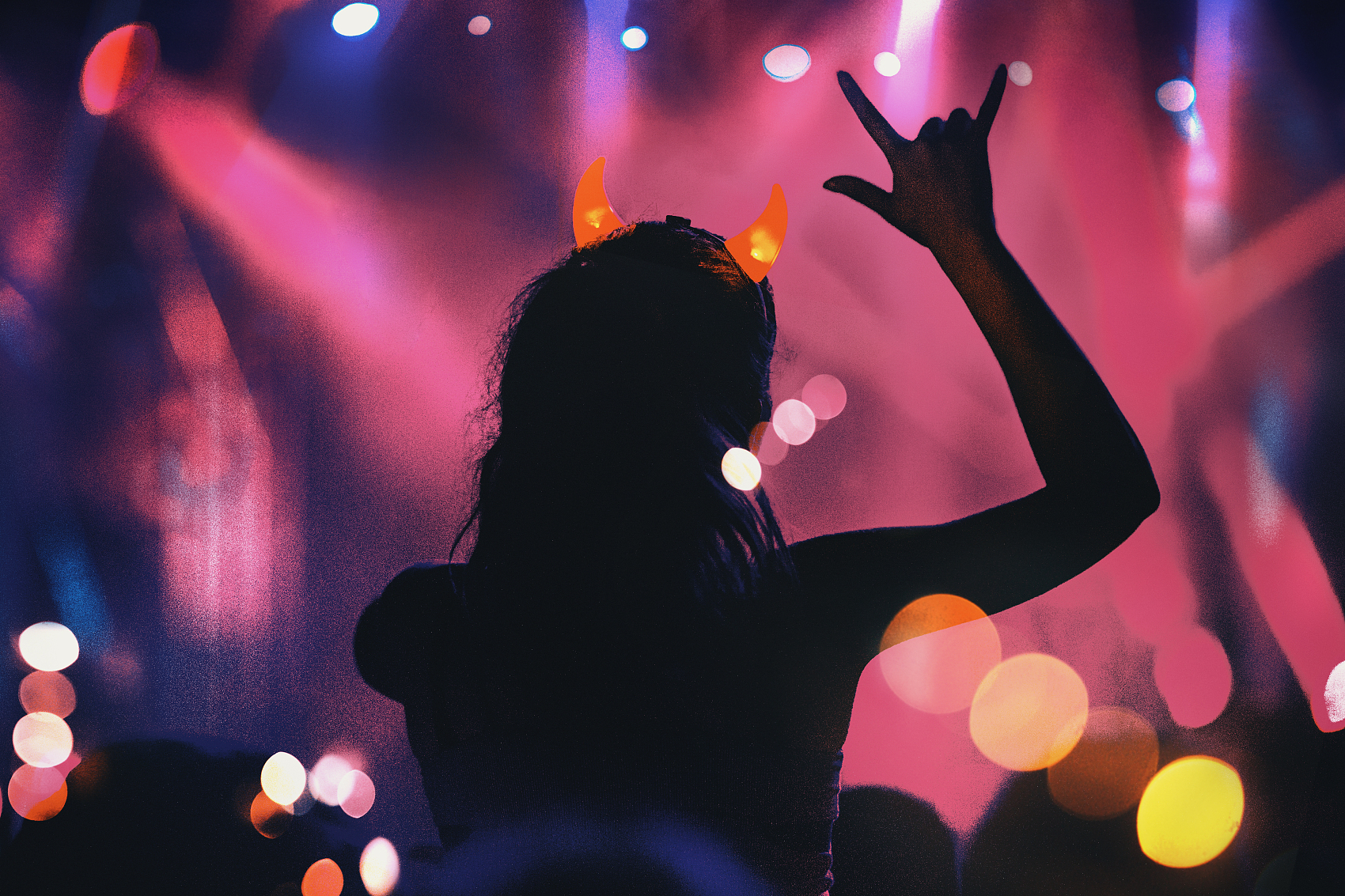 魔幻选秀，荒诞落幕