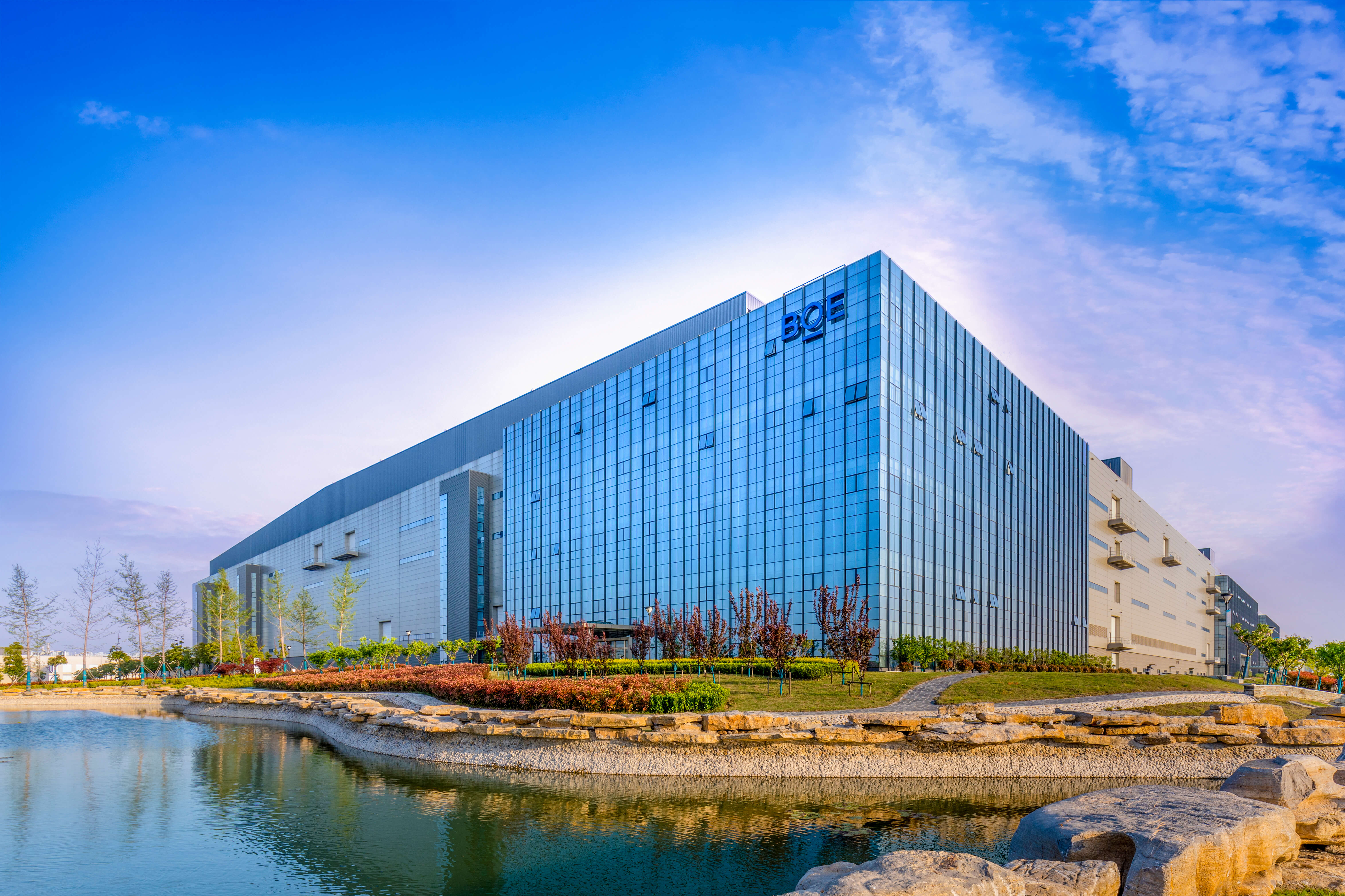 京东方全球最高10.5代TFT-LCD生产线