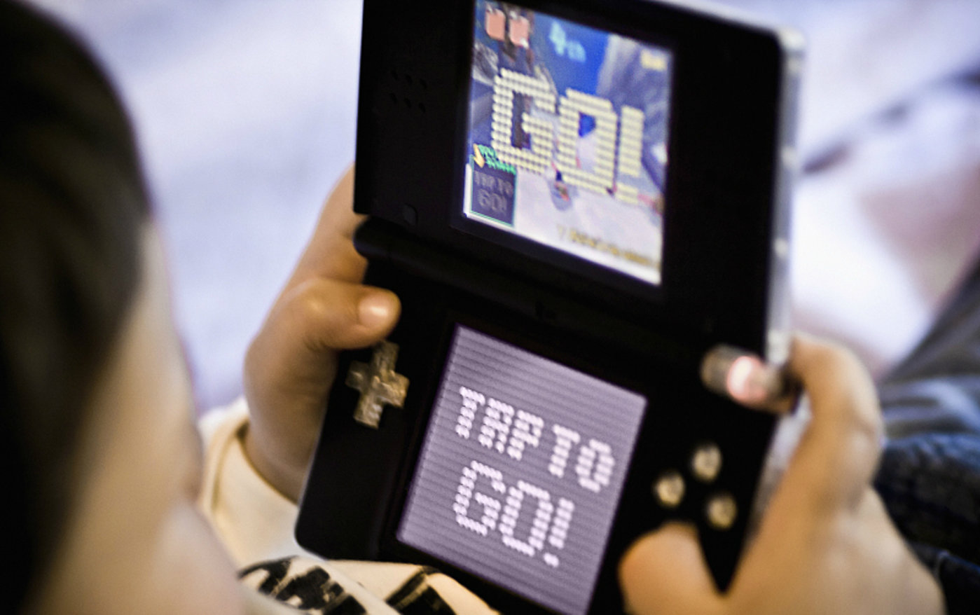 Q1财报依旧没惊喜股价却狂涨，脱离基本面的游戏驿站还涨得动吗？