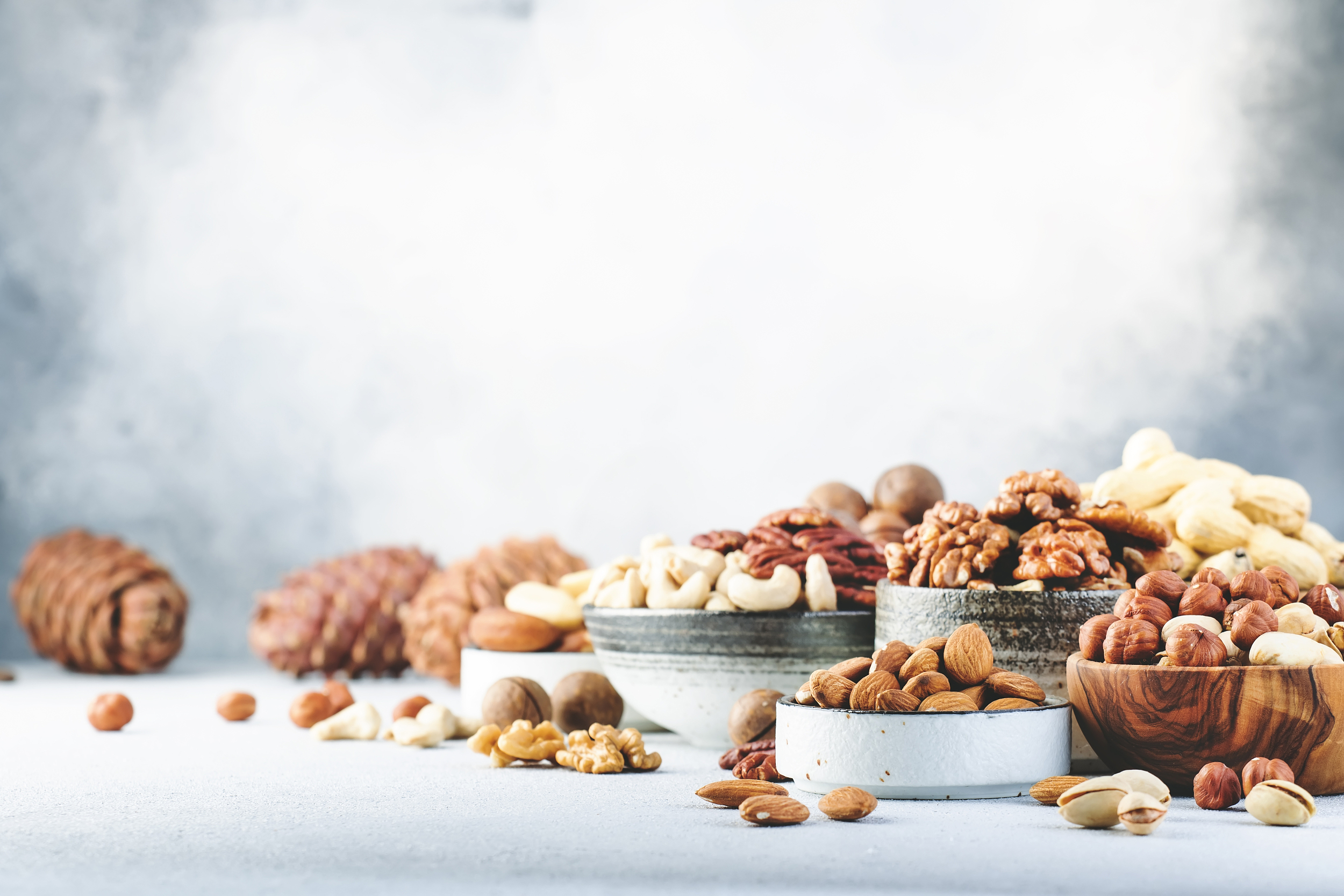 坚果行业“内卷”下半场，新老品牌究竟谁会跑得更远？