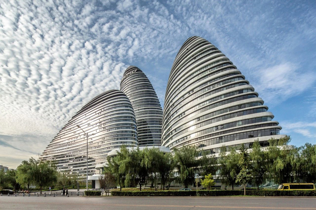 SOHO中国告别潘石屹时代