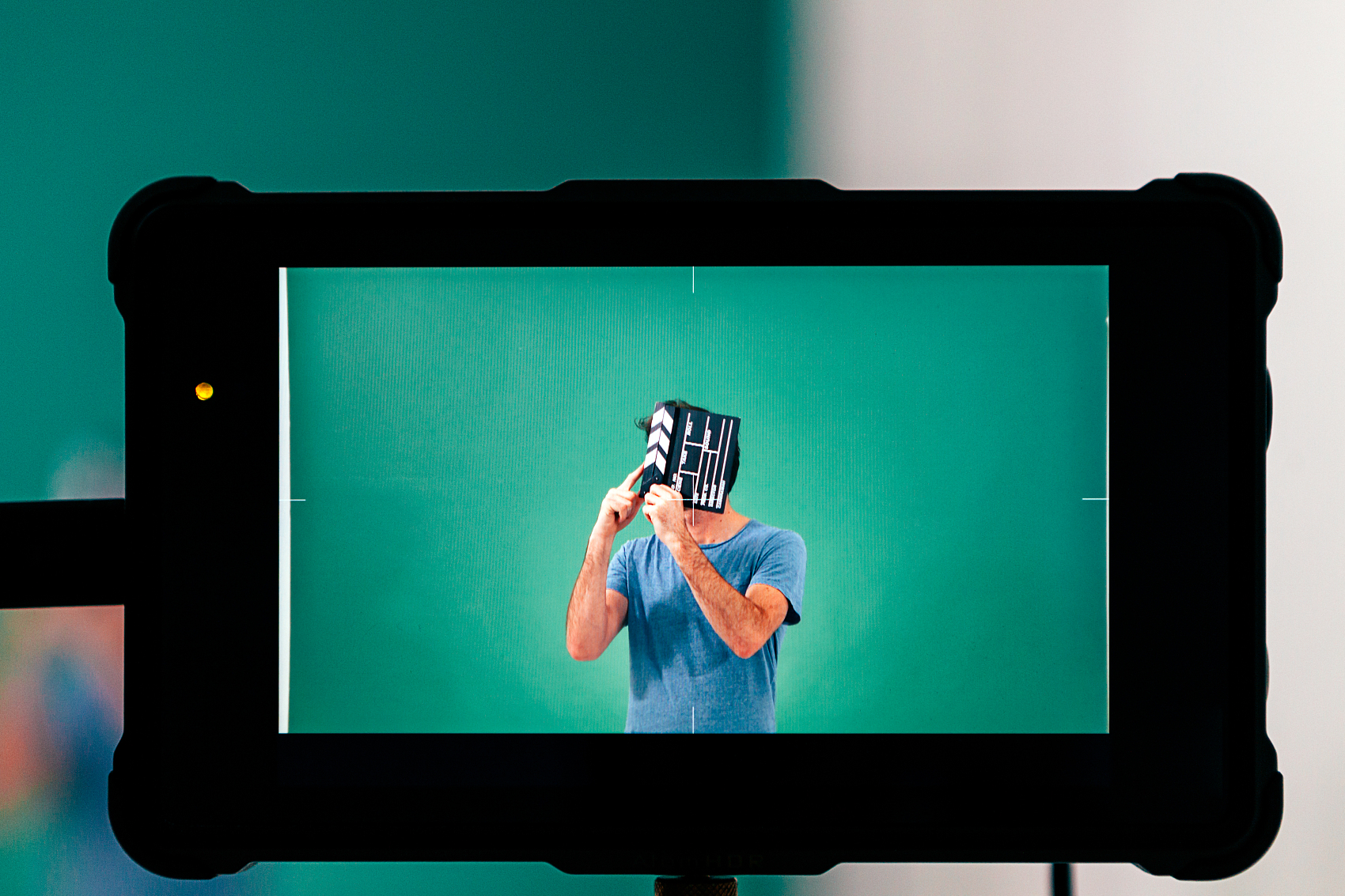 2021网综年中盘点：抓住年轻人、撬动社会议题，网综市场进入深潜期