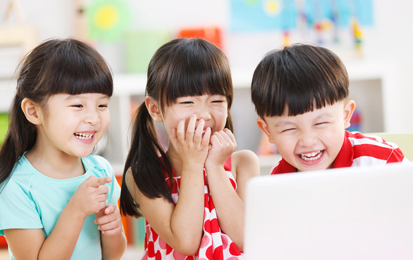 三孩生育配套措施来了，国家卫健委答疑解惑