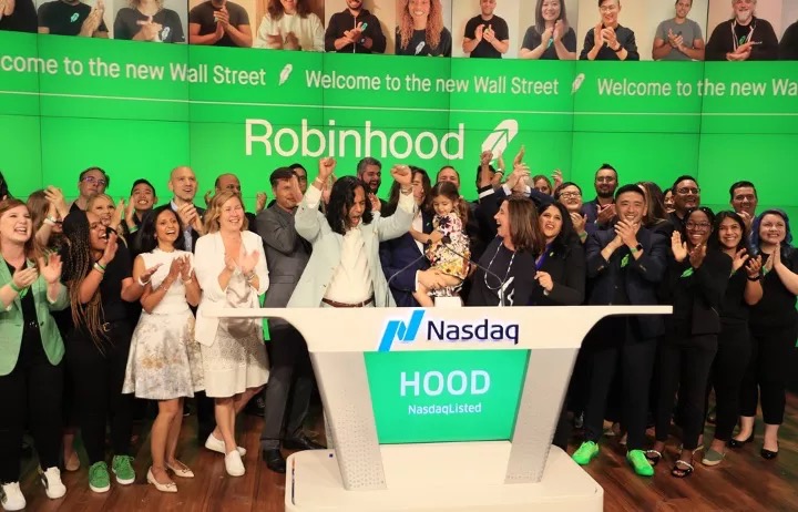Robinhood上市首日意外“滑铁卢”：散户神坛不“神“了？