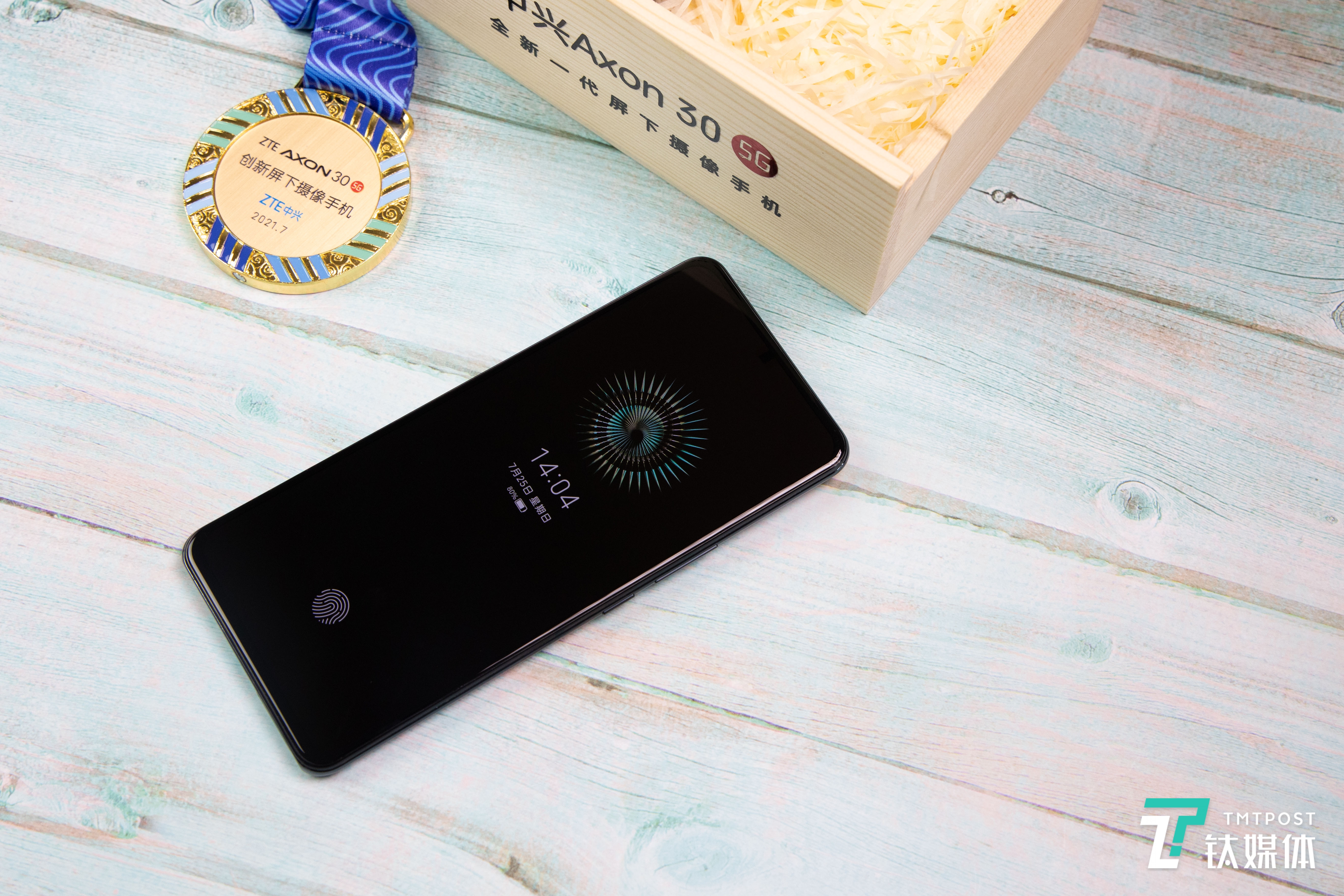 Axon30 5G-息屏显示