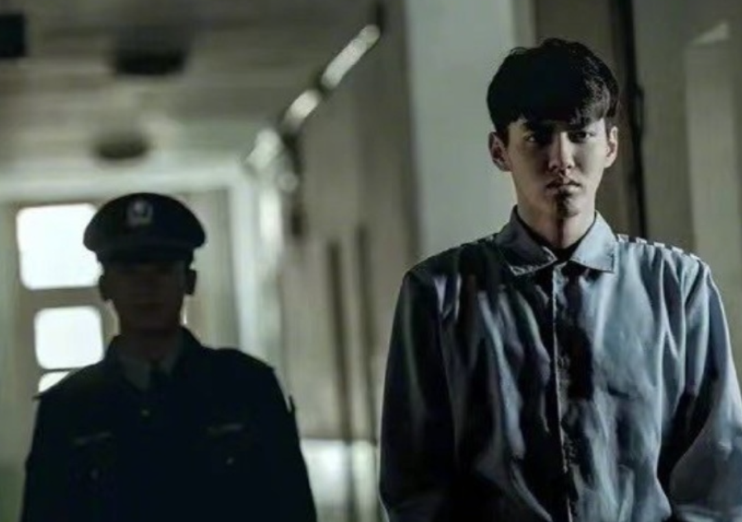 从明星到阶下囚：论吴亦凡的倒掉