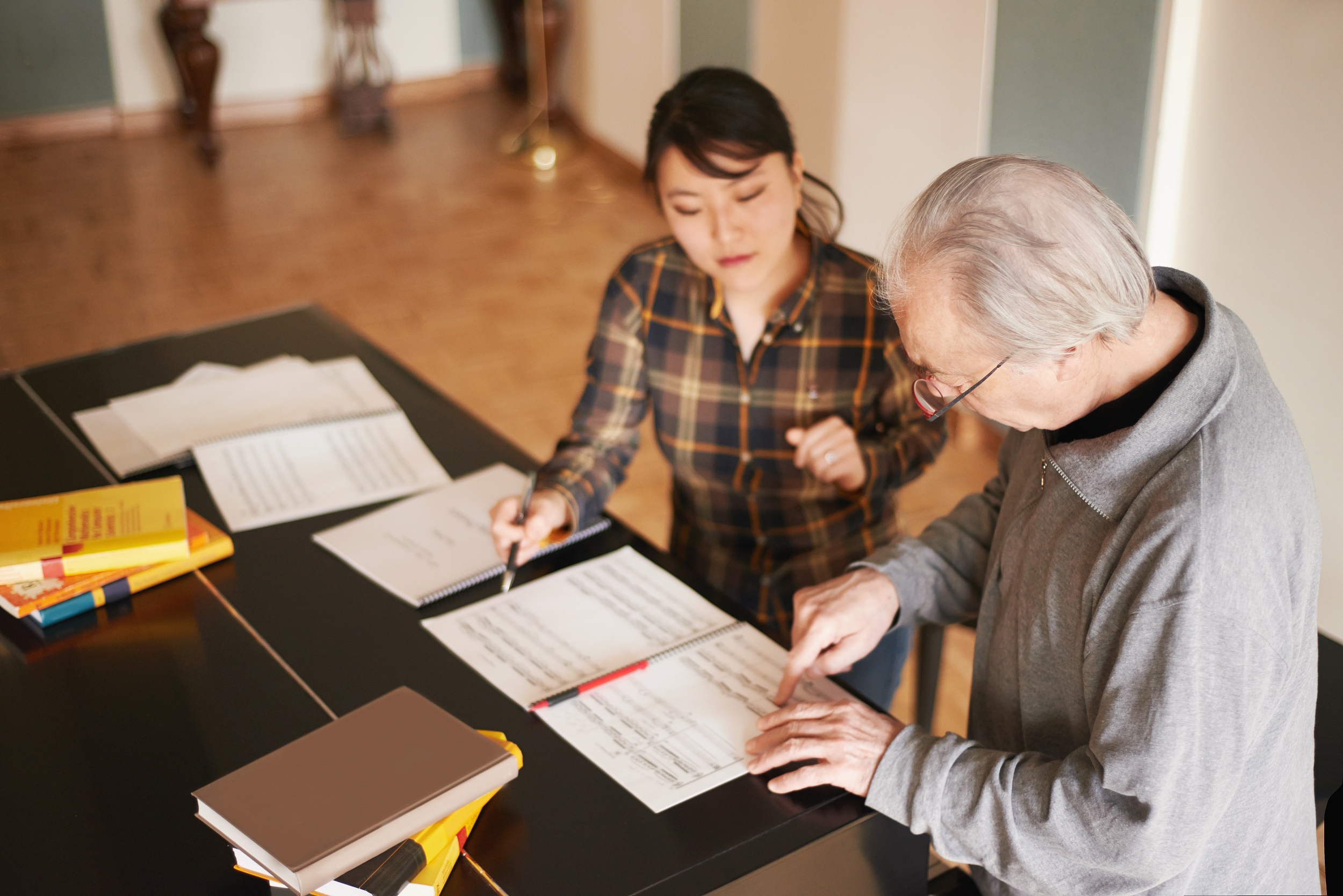 “人类高质量父母”：40岁了还在“鸡”自己