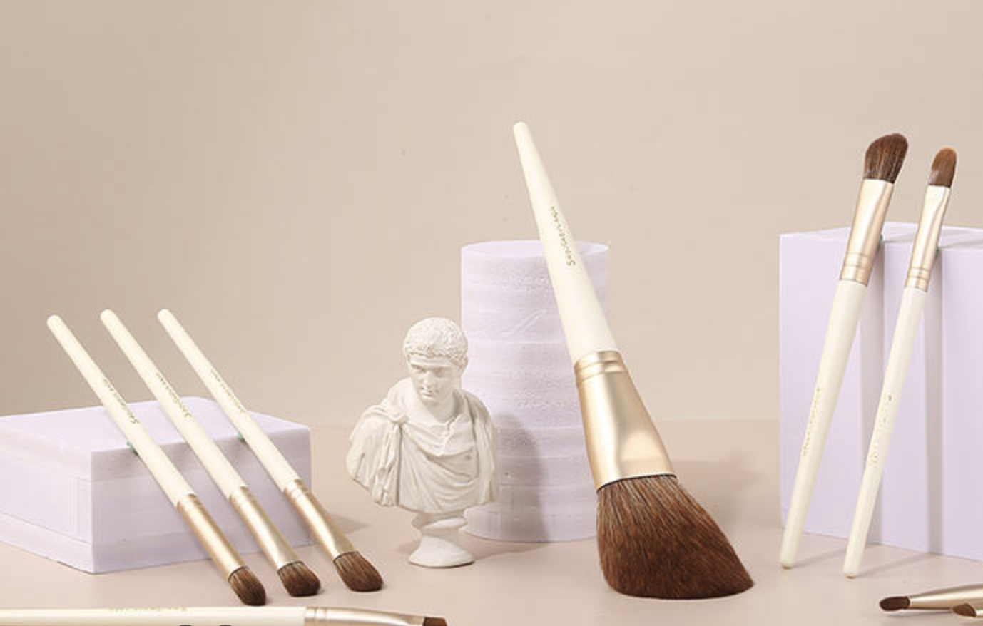 比曹县还牛，两个不知名的小县城，悄悄卖出中国过半的化妆刷