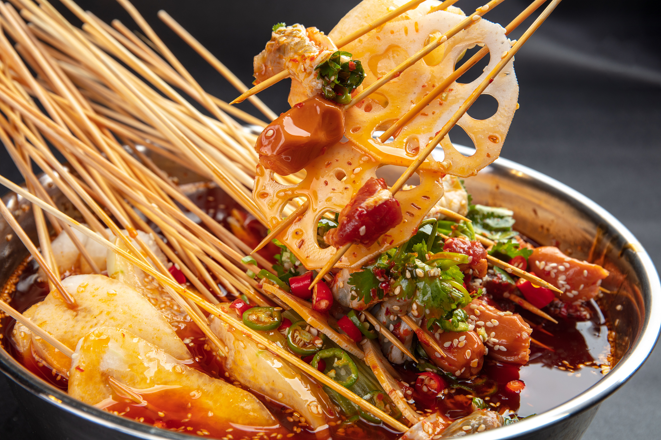 双雄争霸的麻辣烫江湖还能跑出新秀吗？