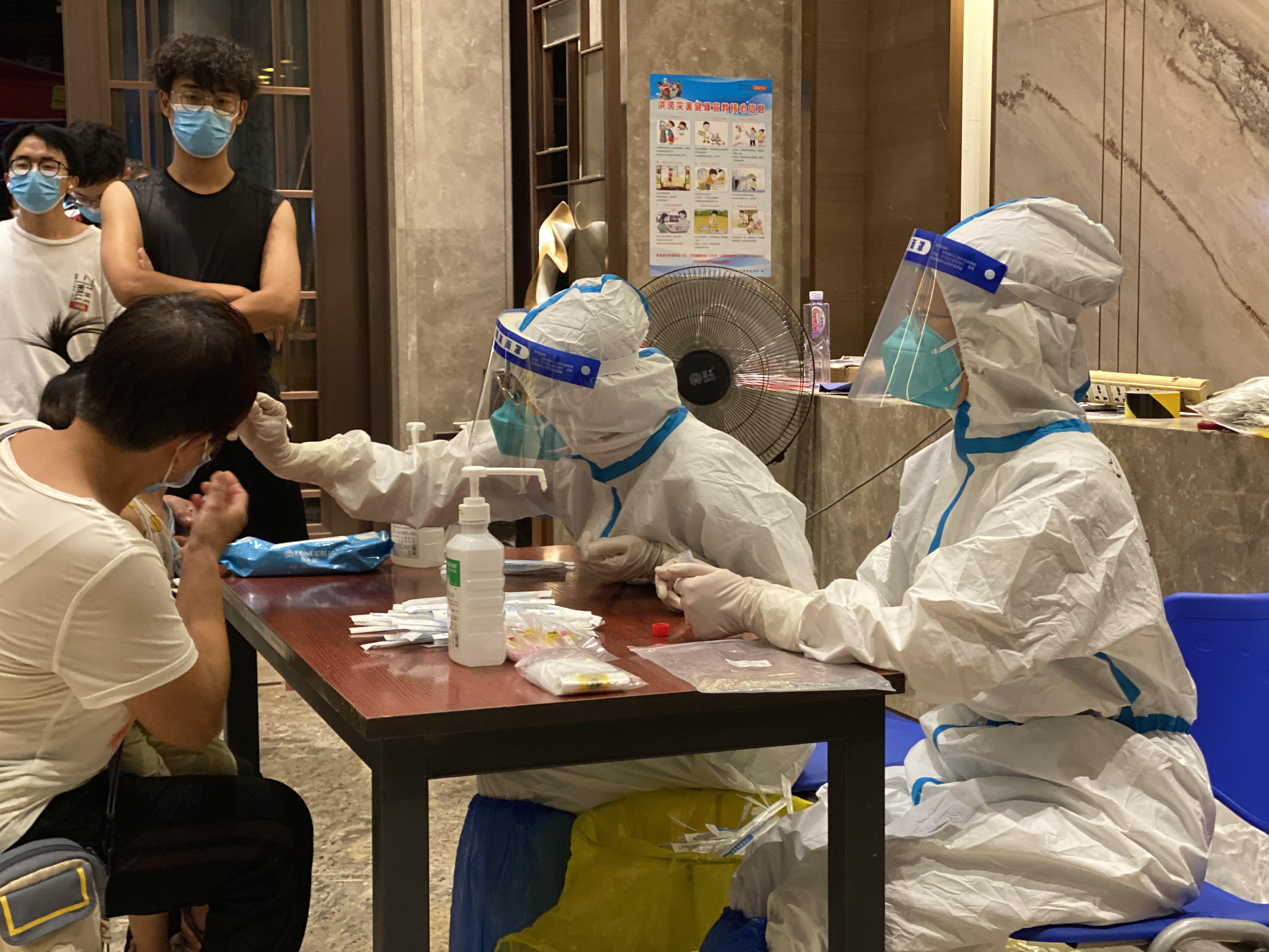 核酸检测/受访者供图