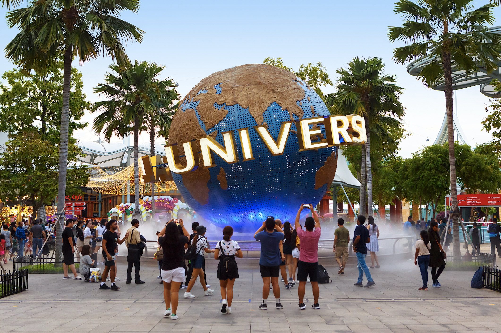 中国主题公园蝶变三十年