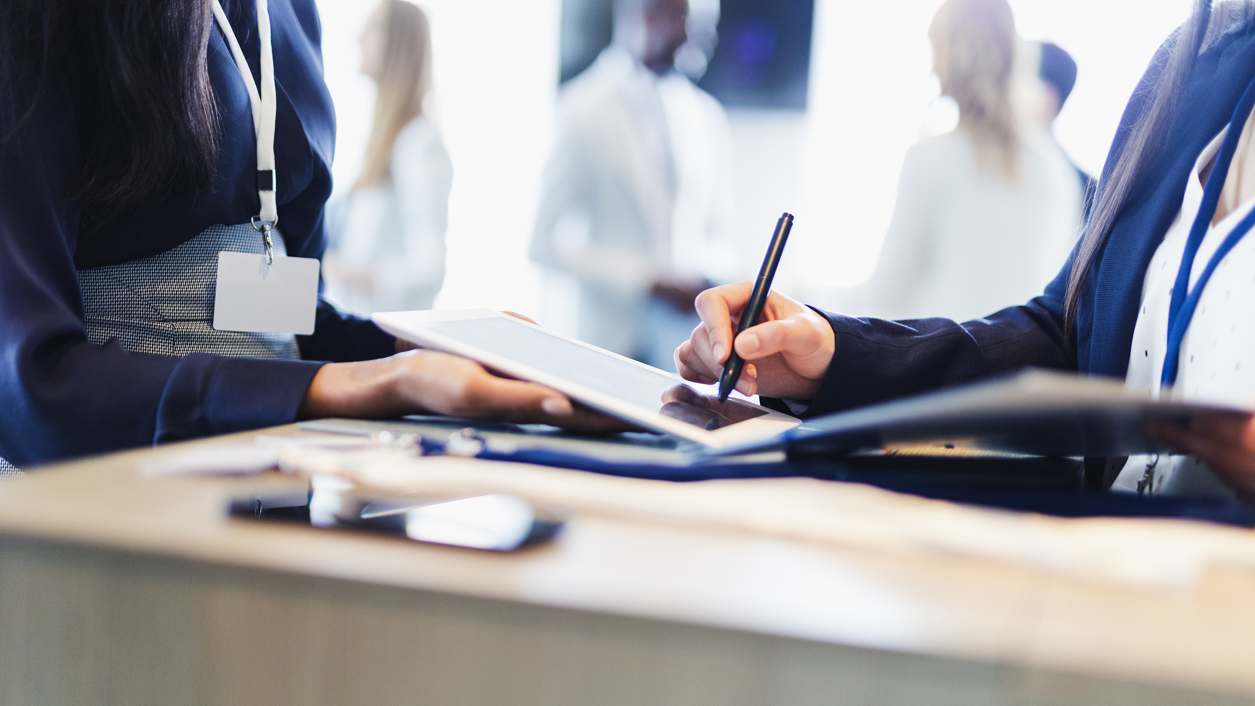 张一鸣马化腾为什么都想做电子签？