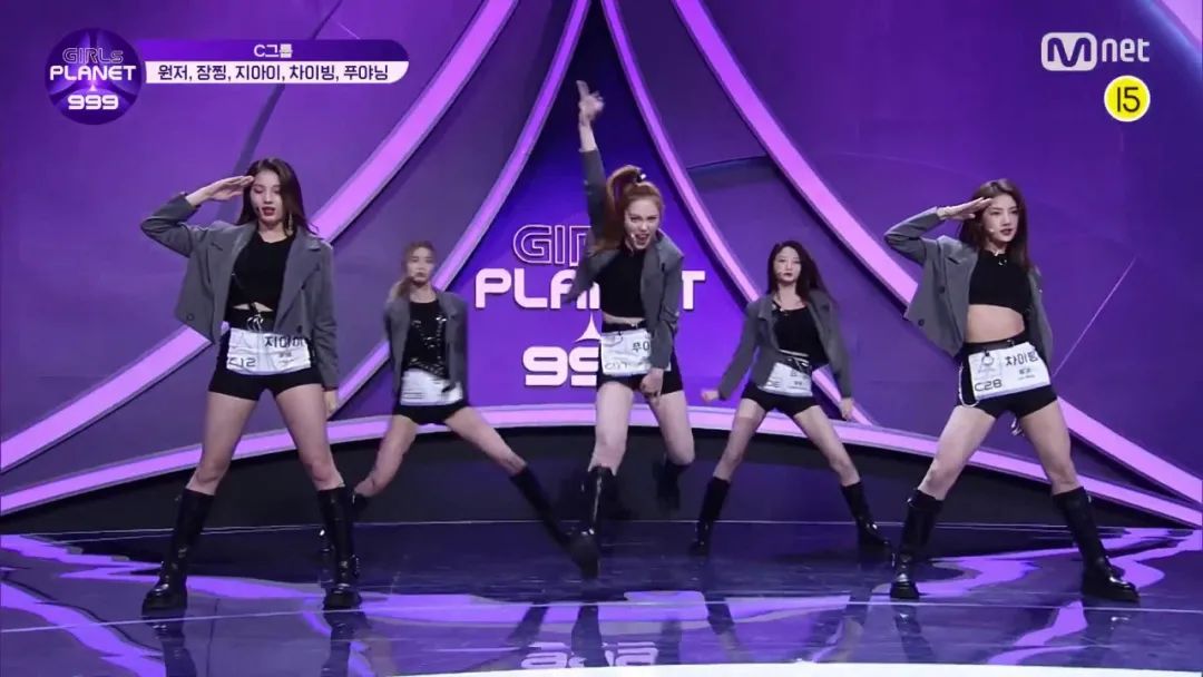 花路越走越窄，女团漂洋过海