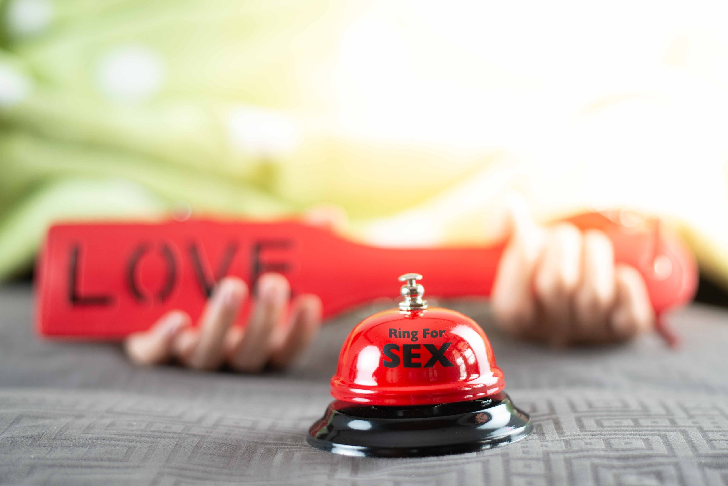 我，95后女生，开了两家成人用品无人店