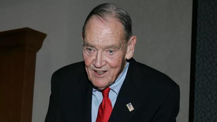 【书评】没有节制的美国金融体系，夺走了社会创造的价值？