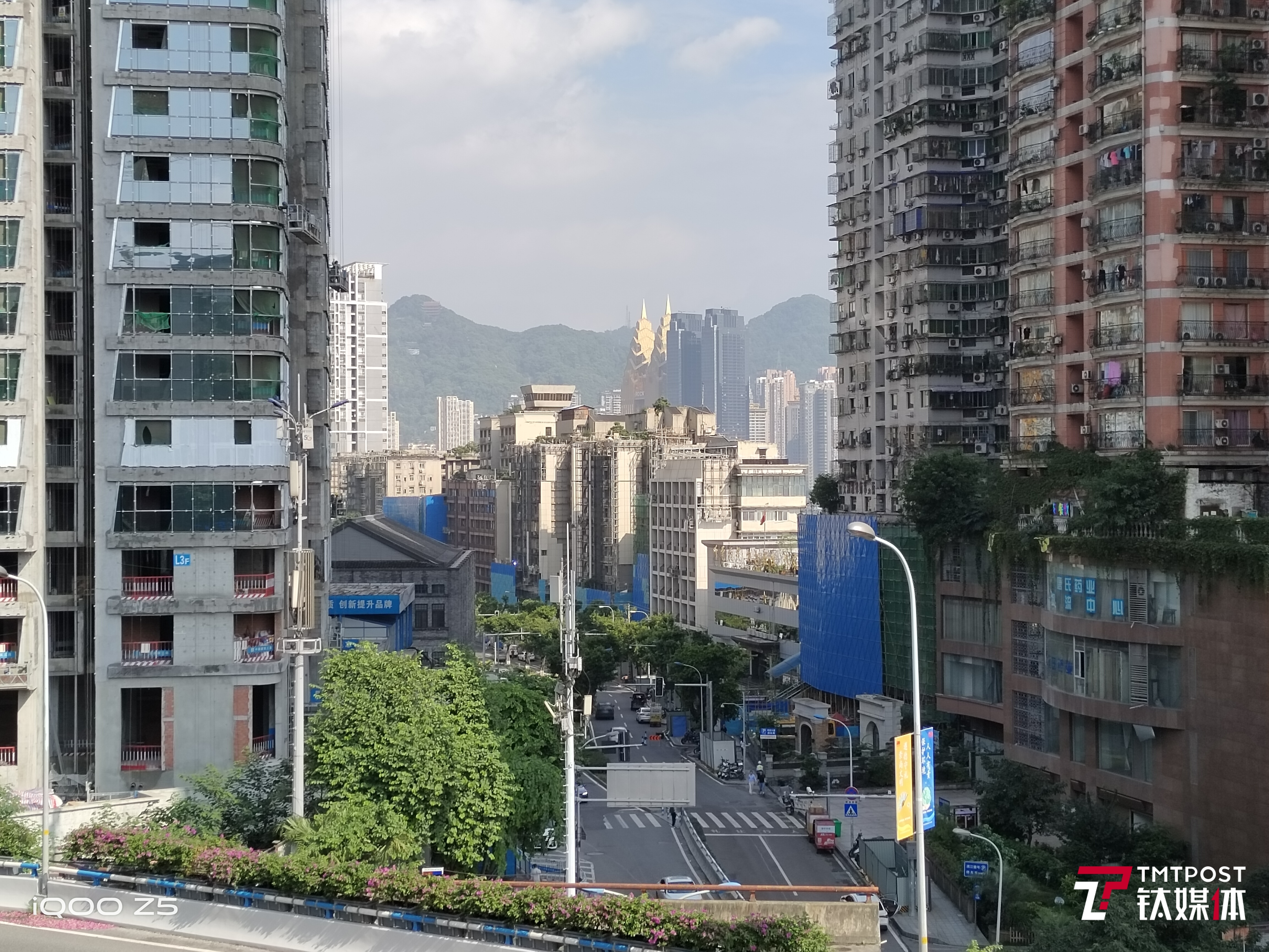 通过裁剪实现的数码变焦