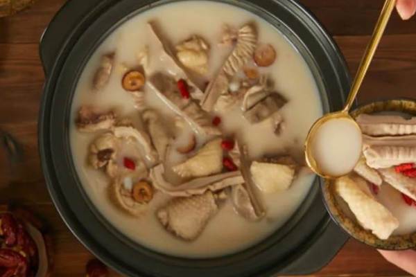 “有料”火锅成新宠，火锅赛道格局要变？