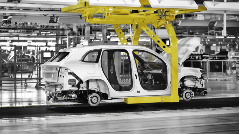 吉利打造首个智能黑灯工厂，第3万辆吉利星越L成功下线