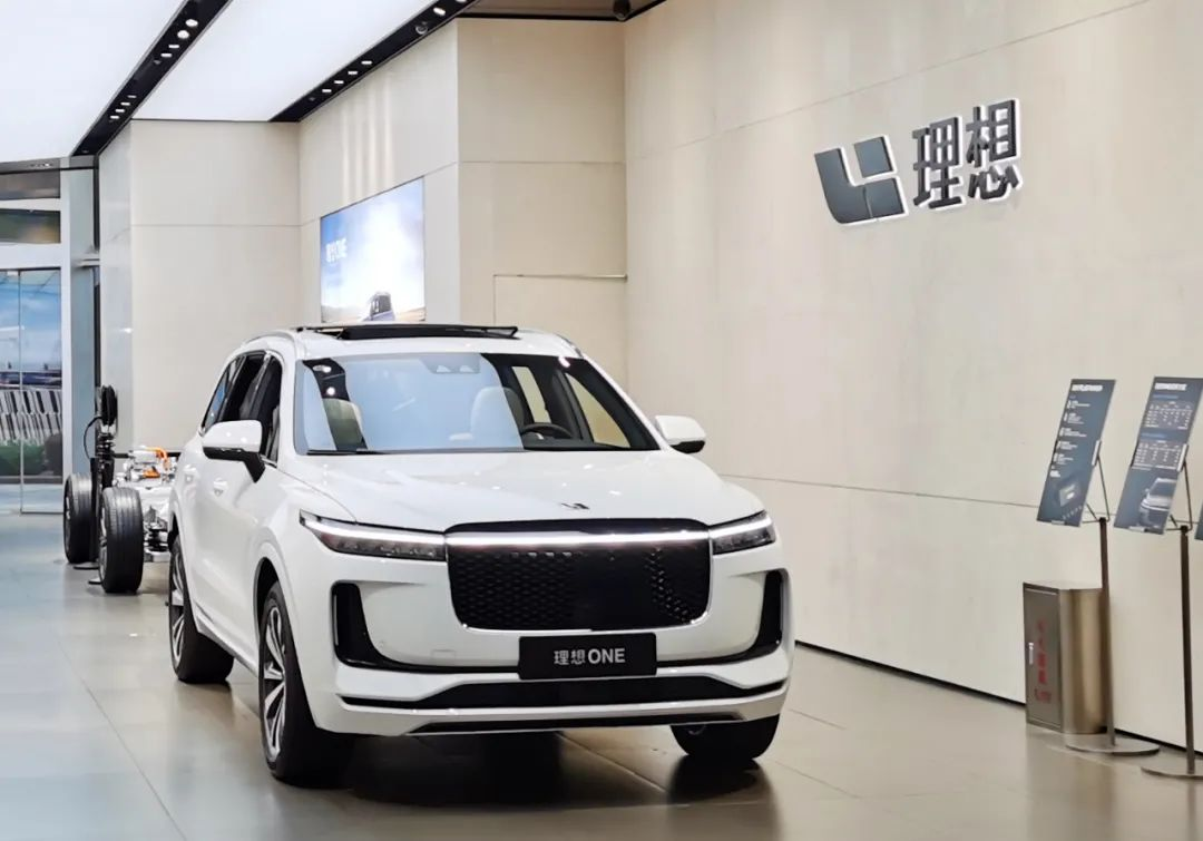 “抠厂”理想，终于赚钱了？