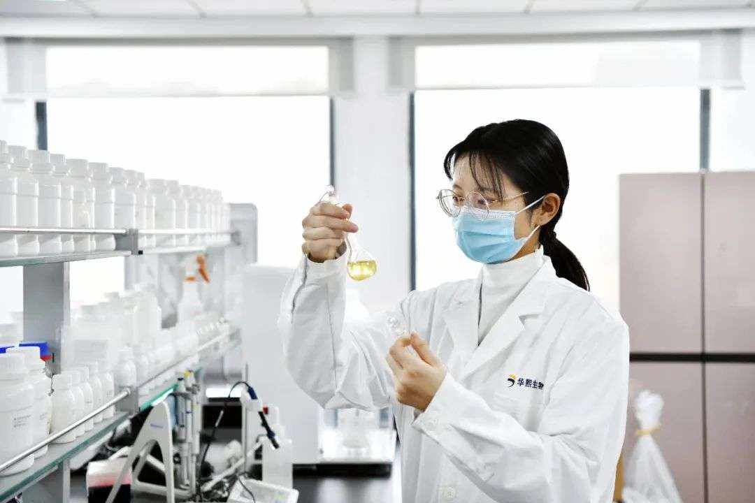 “砸饭碗”式营销背后，华熙生物的C端困局