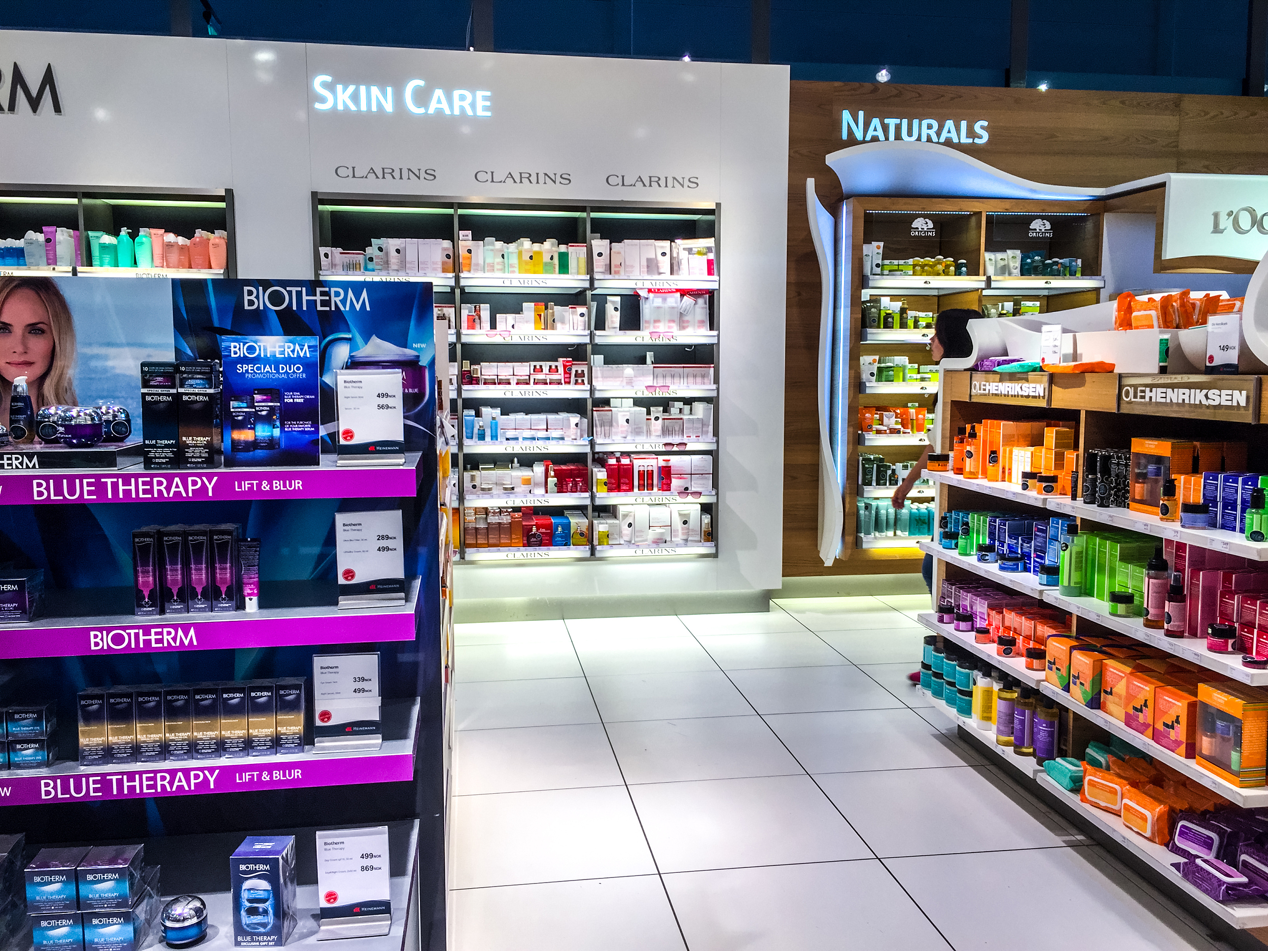 2.0时代，美妆集合店的“矛”与“盾”