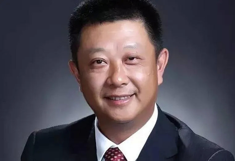 海底捞张勇：“穷人思维”丢了首富