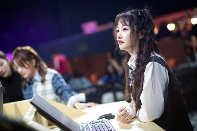 中国女子电竞生存图鉴