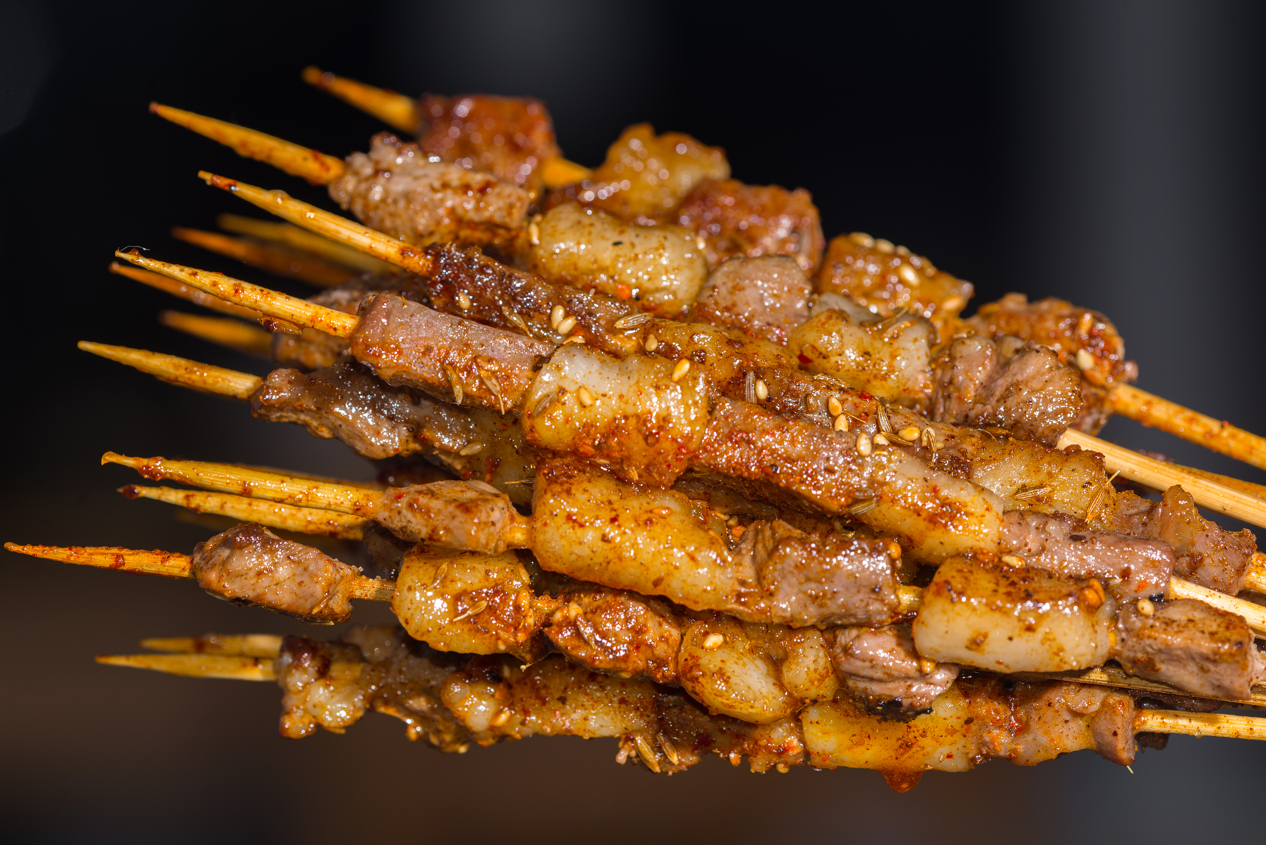 万店模式下，资本争相“撸串”