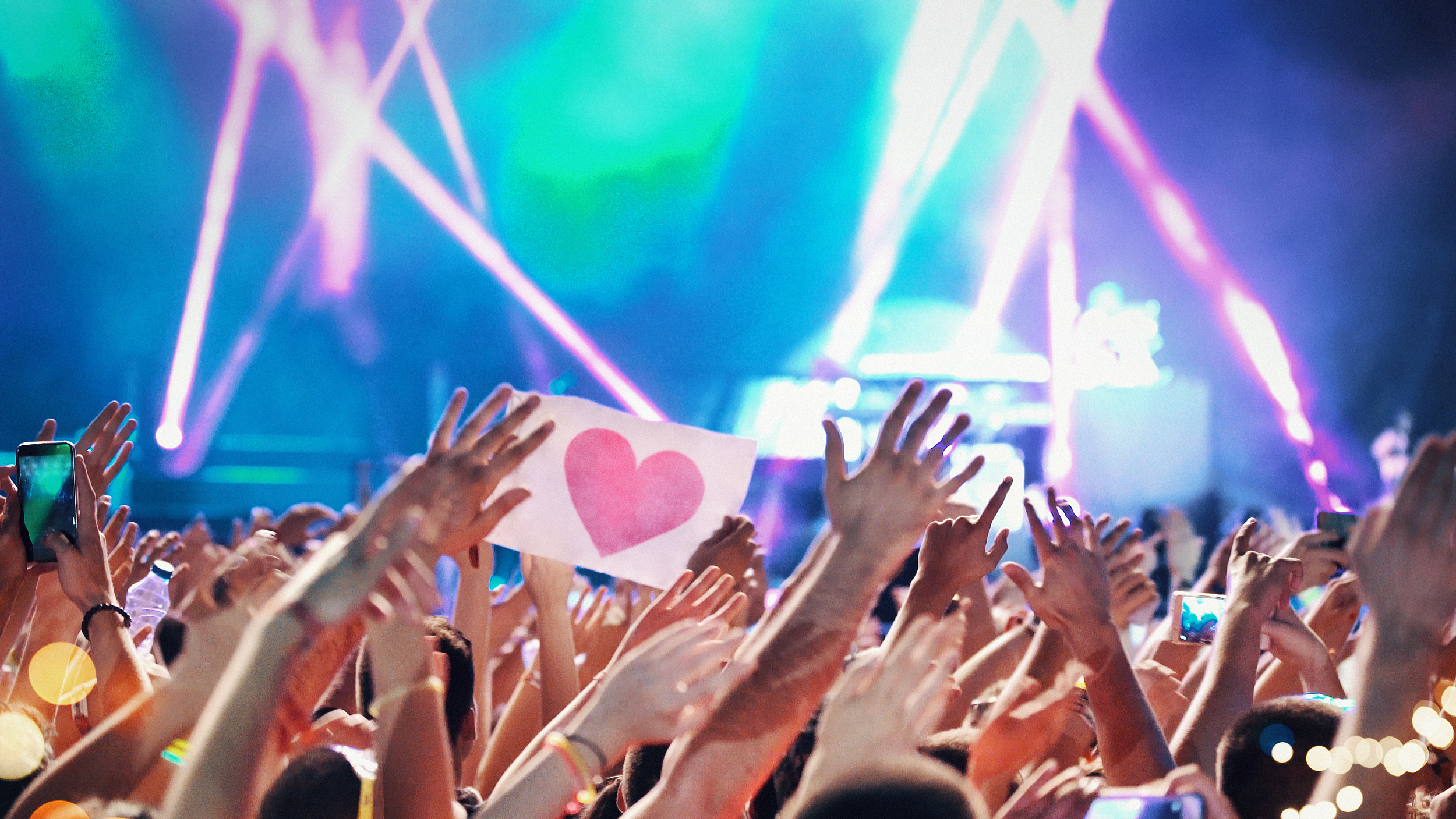 在线音乐内斗，短视频平台得利