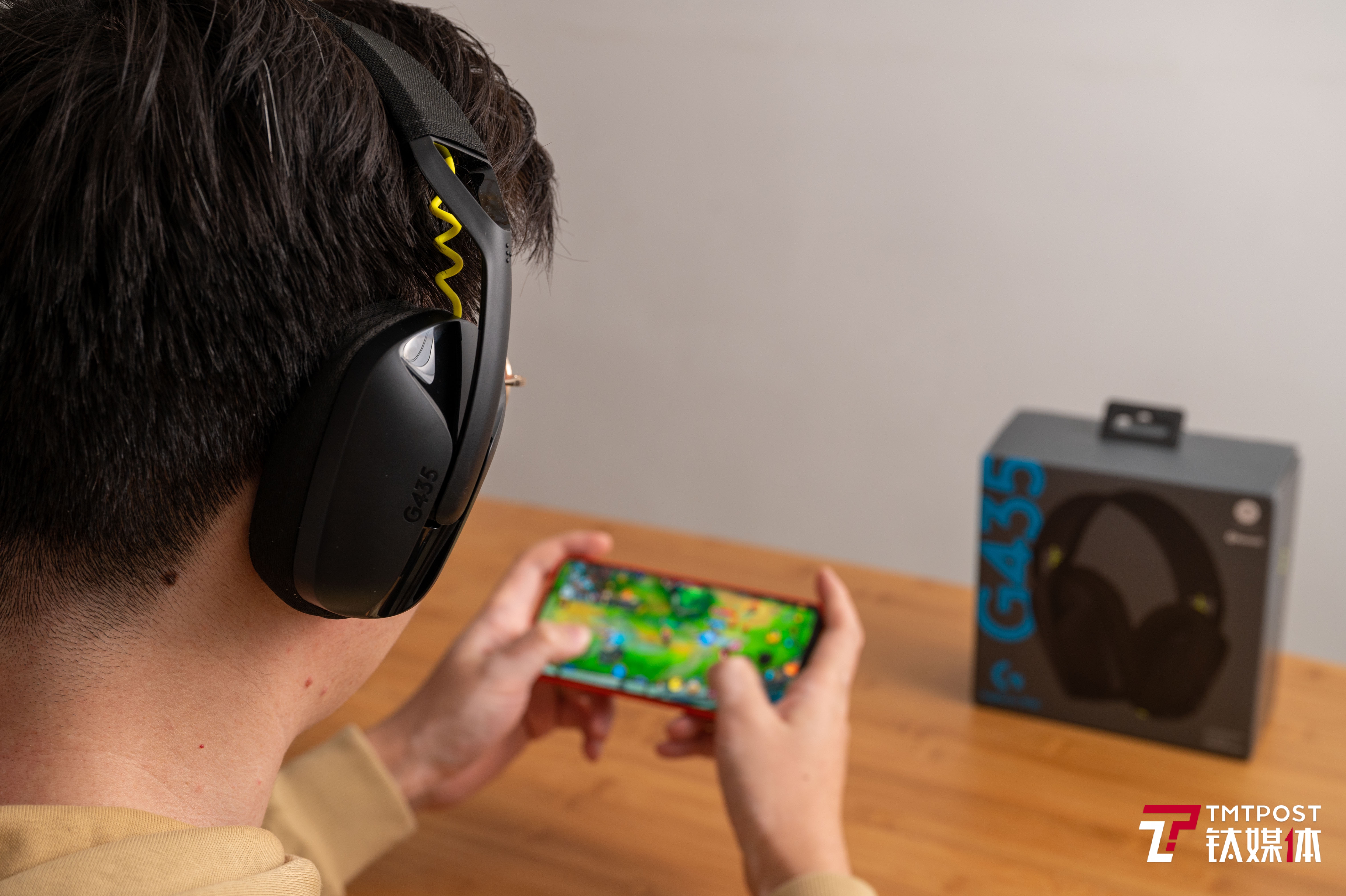 也可以通过蓝牙连接手机