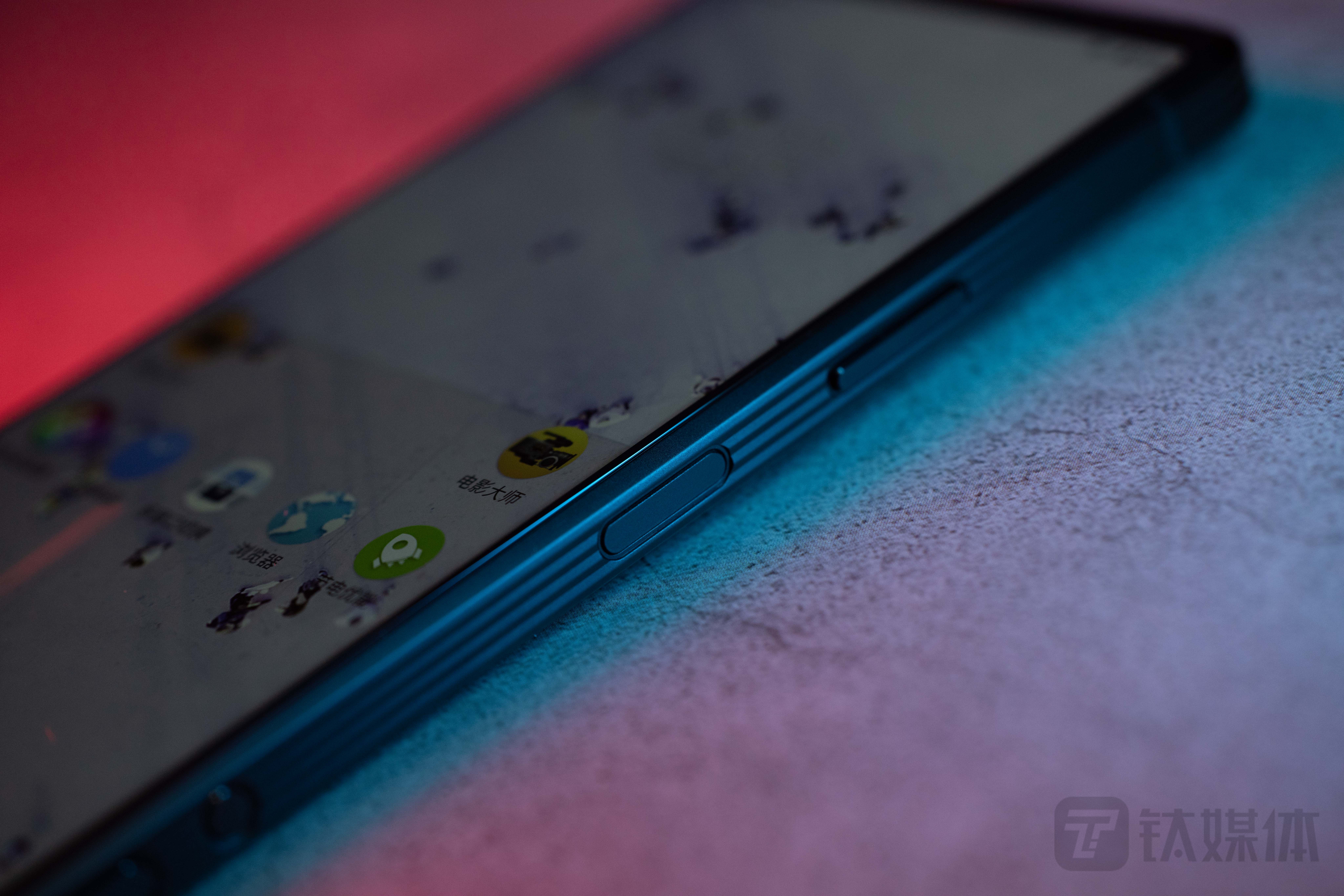 Xperia Pro-I 侧面按键