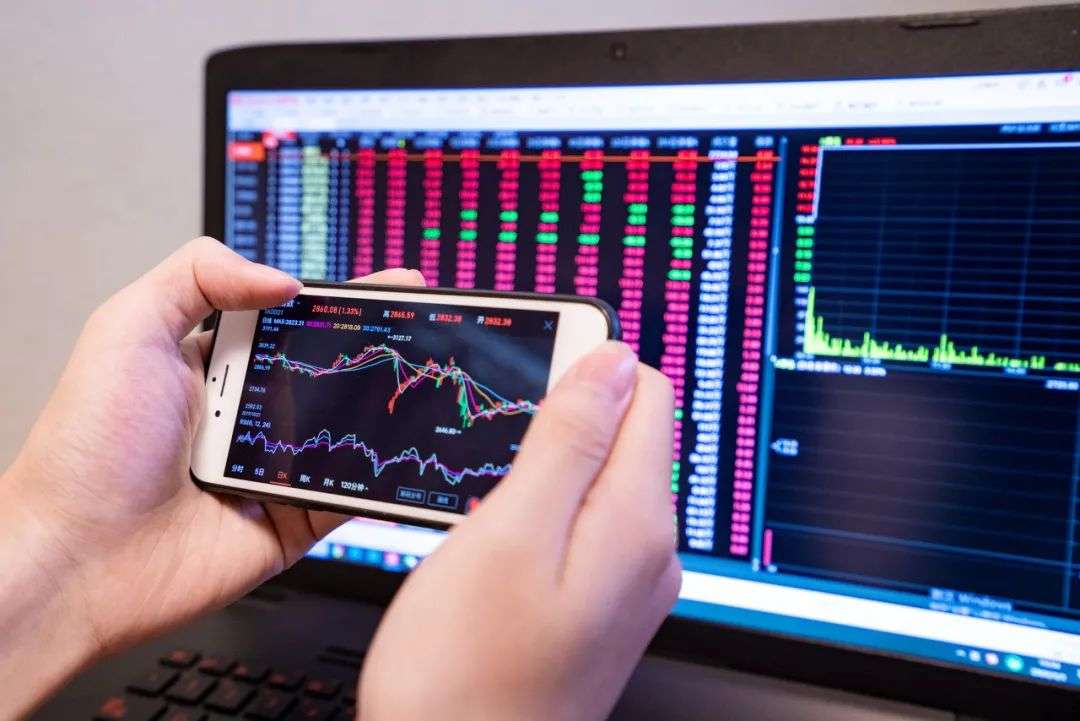 解密公募基金三季报：风往哪里吹？